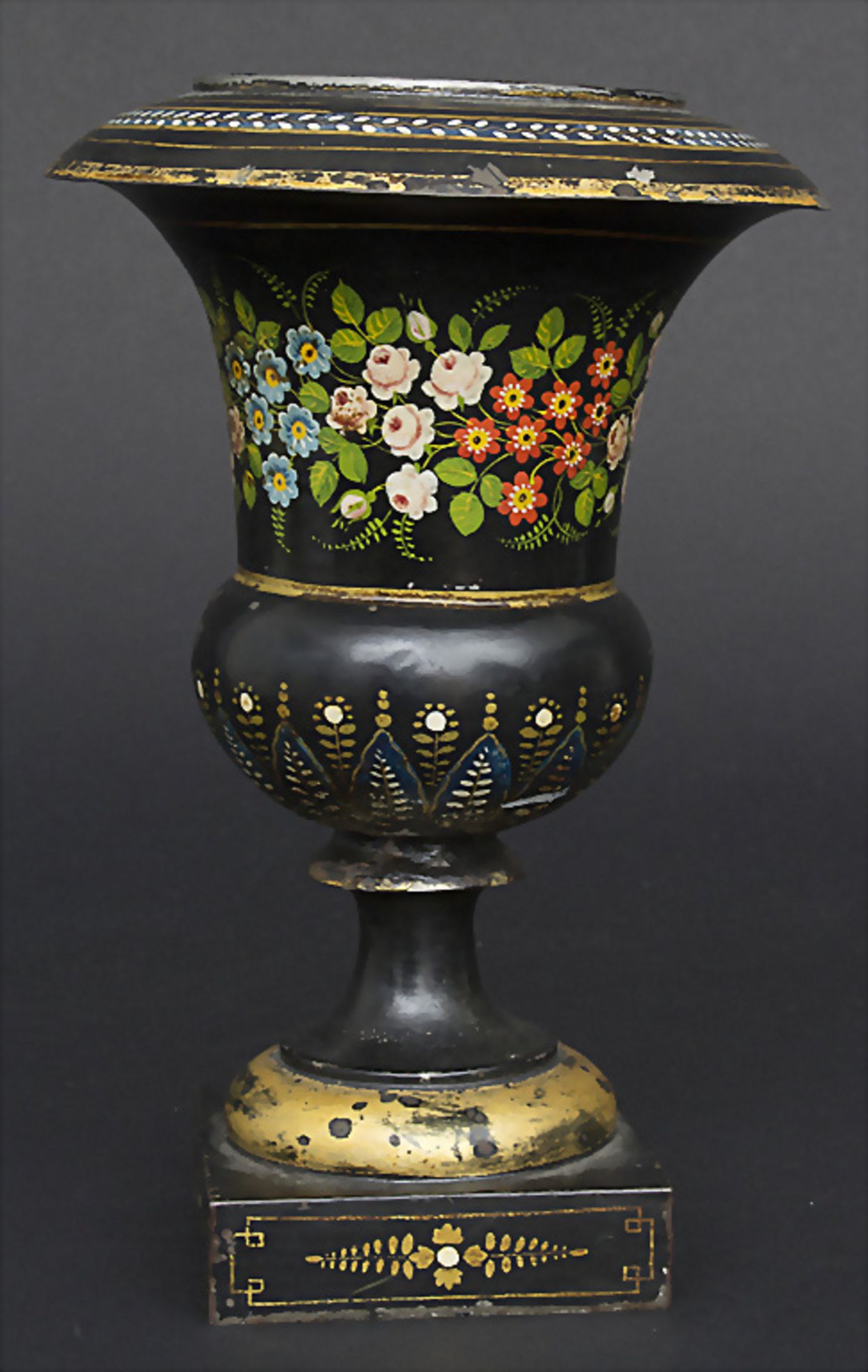 Kratervase mit Blumenmalerei / en tôle peinte / An urn shaped vase, 19. Jh. - Image 2 of 8