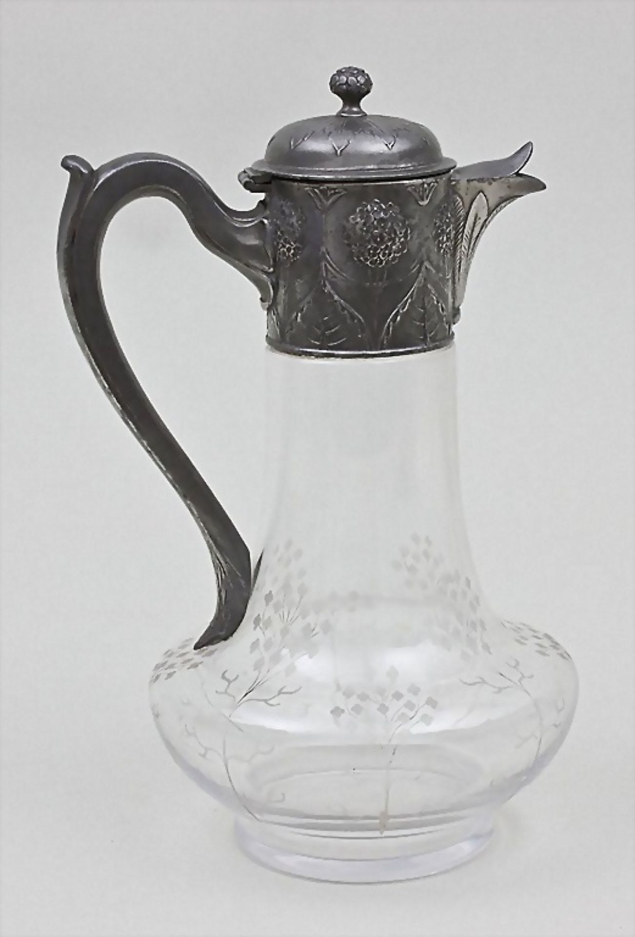 Karaffe mit Zinnmontur/Art Nouveau Tin Mounted Glass Decanter, Christofle, Gallia, Frankreich, ...