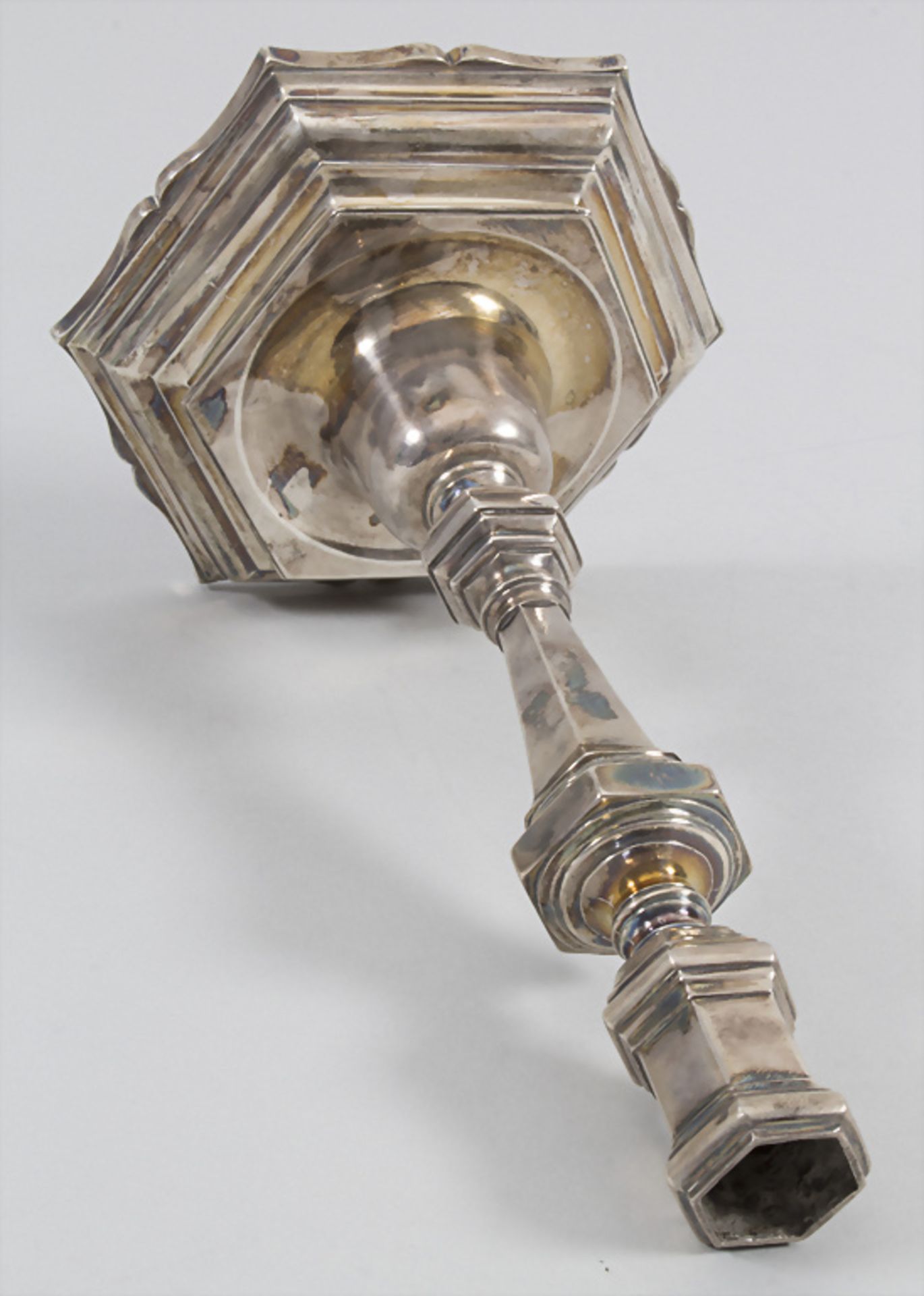 Paar Kerzenleuchter / A pair of silver candlesticks, St. Omer, Frankreich, um 1750 - Image 5 of 13