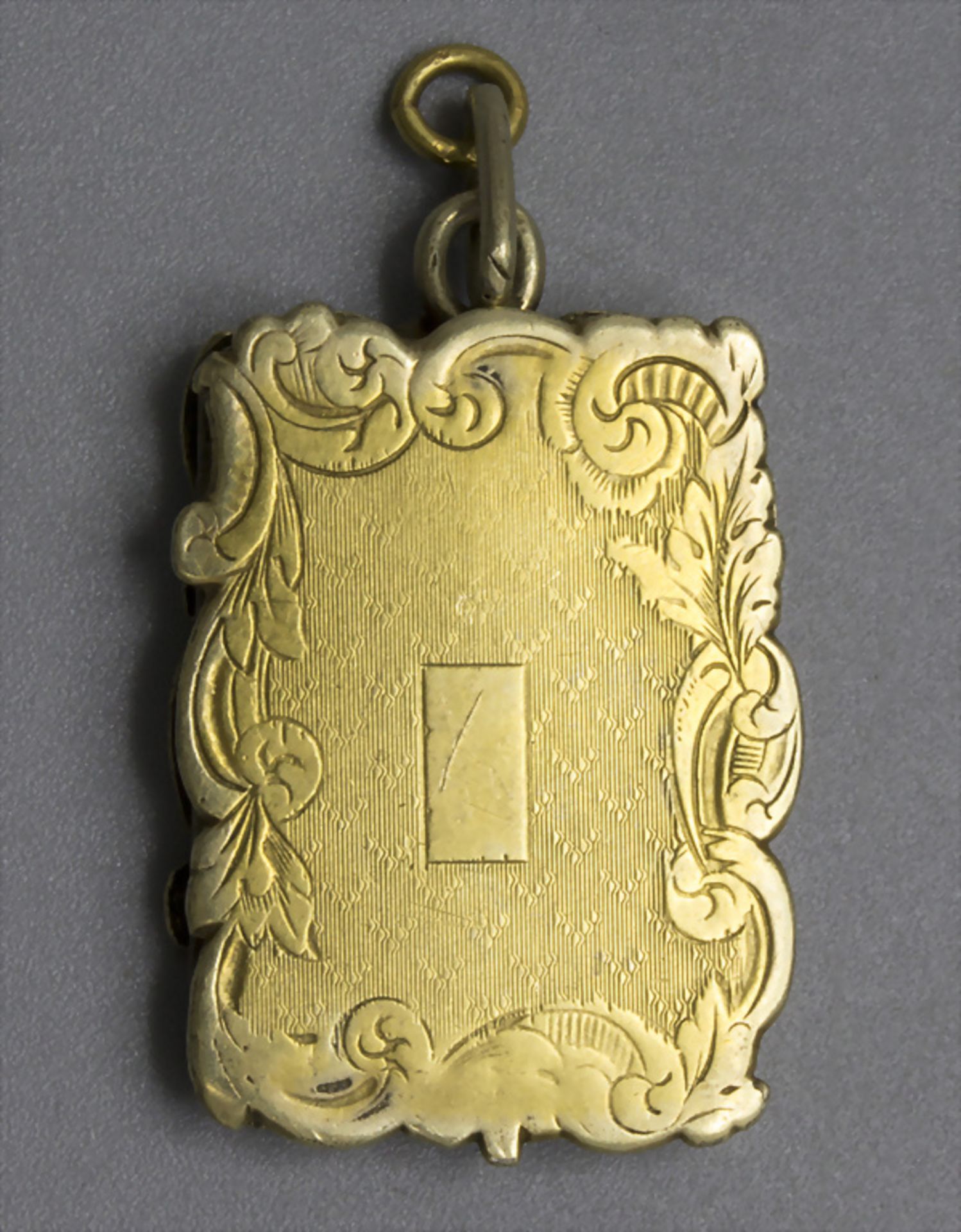 Riechsalzdose als Anhänger / A silver vinaigrette pendant with a bird, Frankreich, 19. Jh.