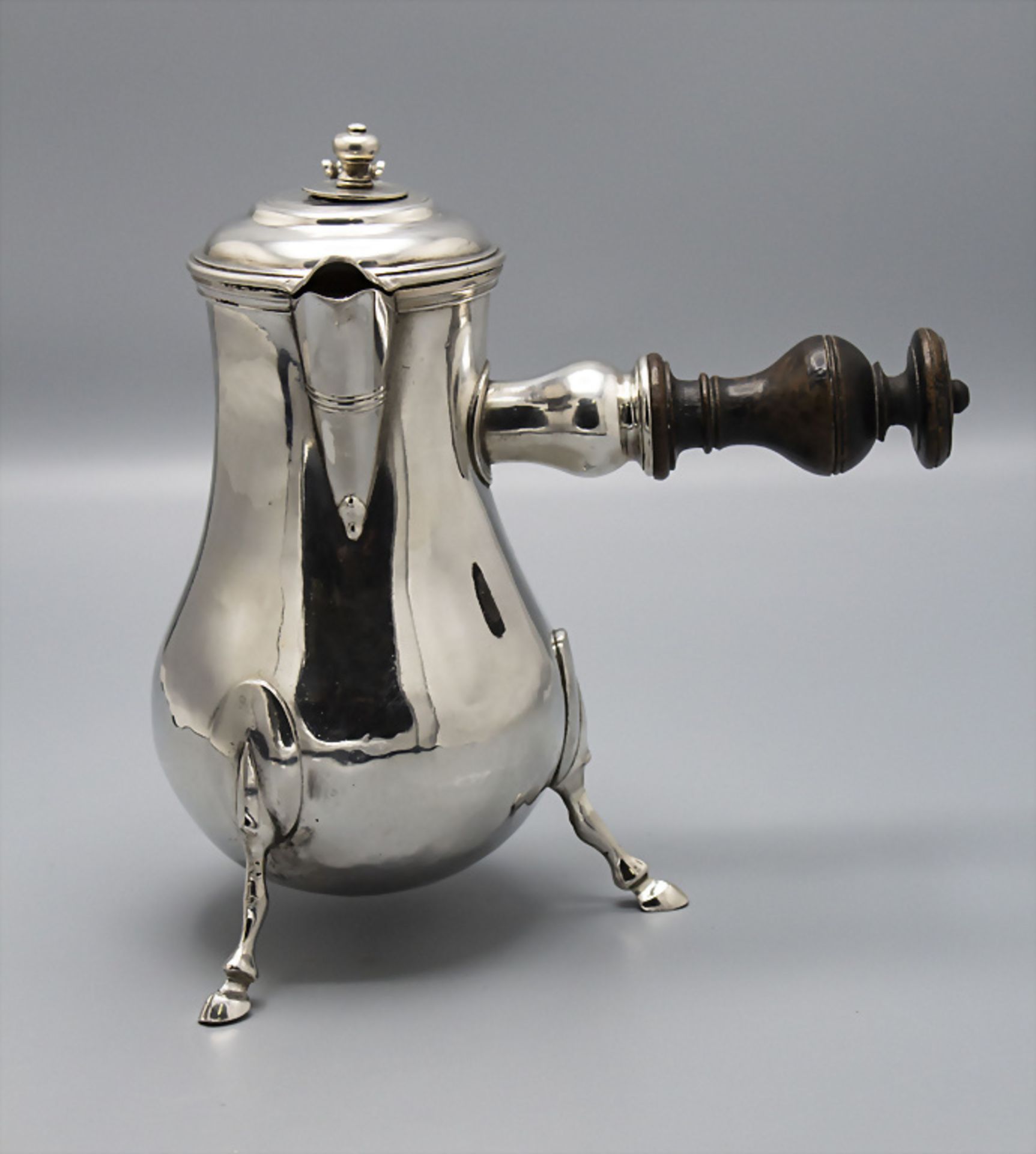 Barock Schokoladenkanne / A silver chocolatiere, Louis Hugennot, Toulon, 1775-1781