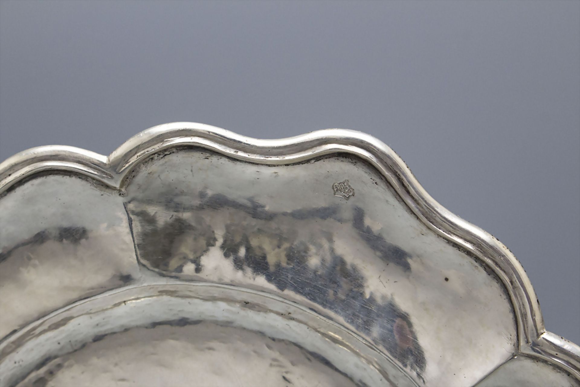 Barock Teller / A Baroque silver plate, wohl Südamerika, 18. Jh. - Bild 2 aus 4