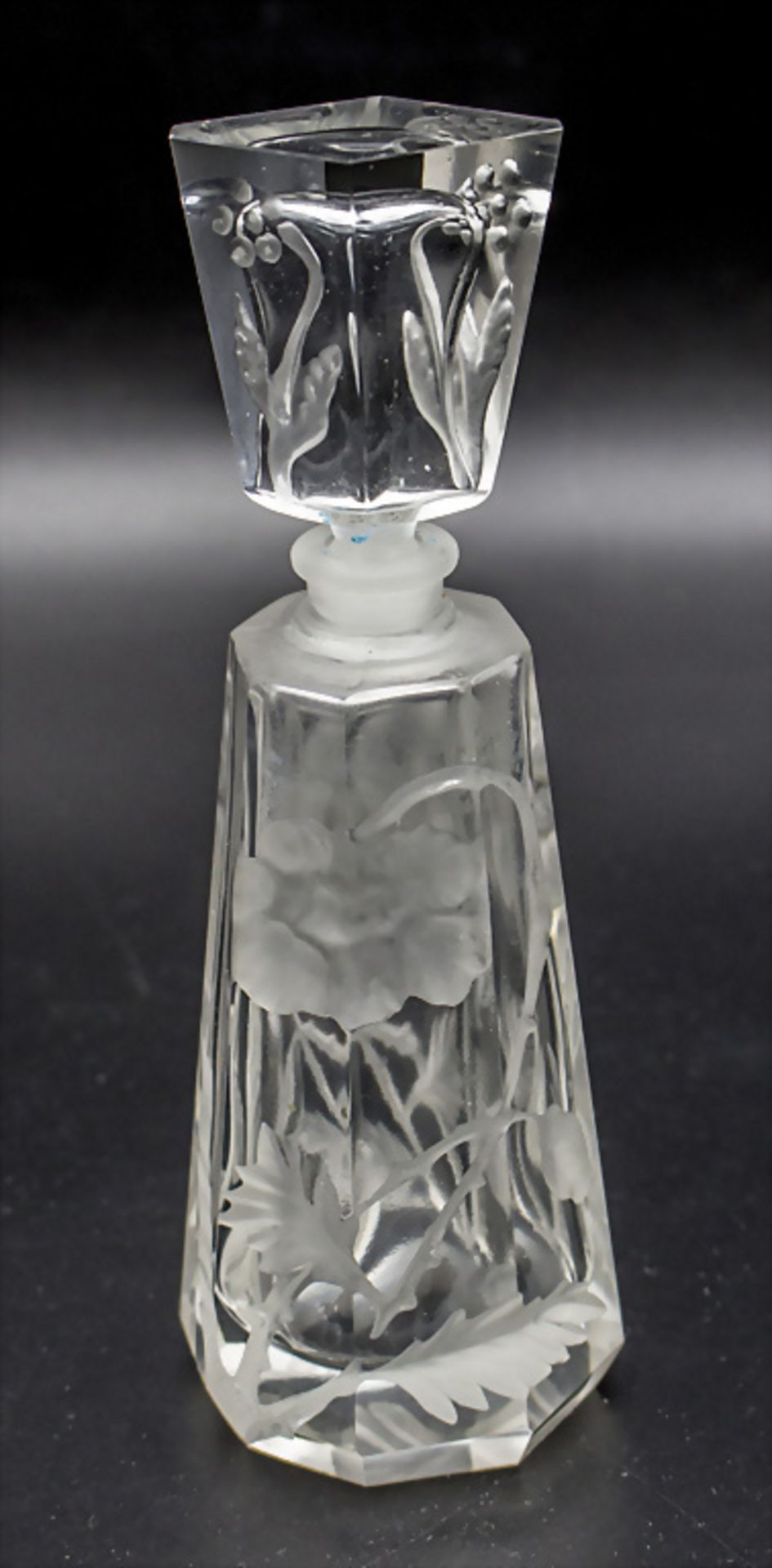 Jugendstil Flakon mit Mohn / An Art Nouveau perfume bottle with poppies, 20. Jh.