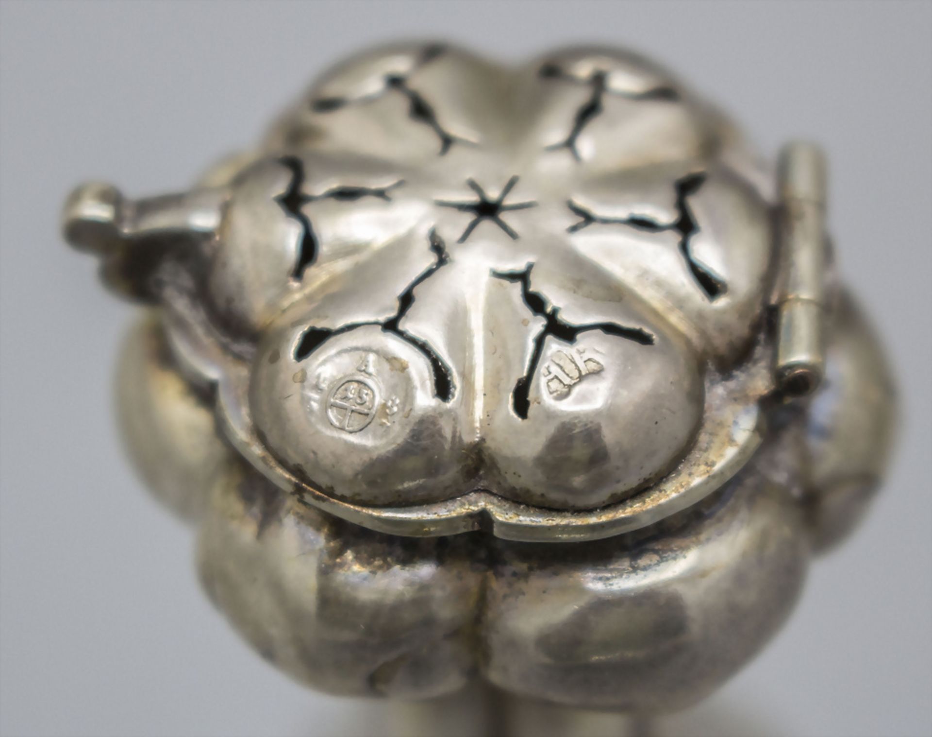 Zwei Zuckerstreuer / Two silver sugar shaker, Wien, um 1857 - Image 7 of 8