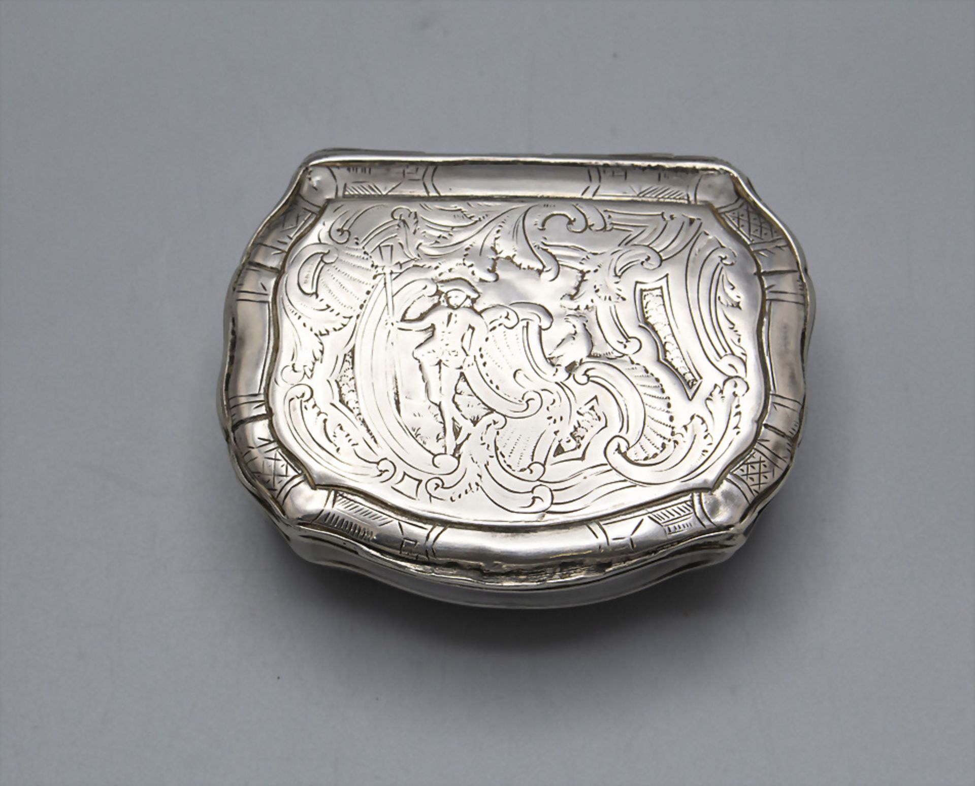 Rokoko Tabatiere / A silver snuffbox / tobacco box, Ath, um 1775