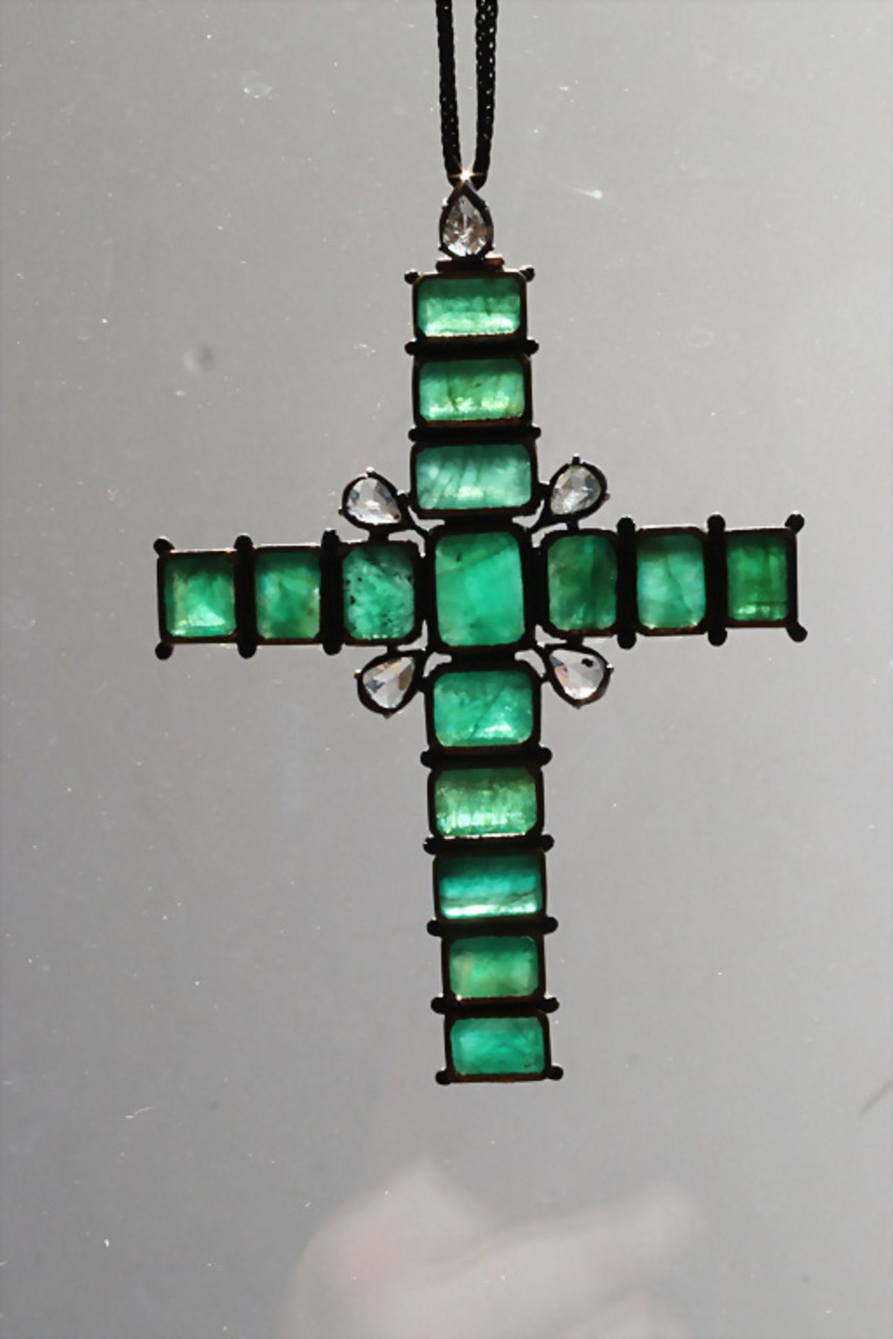 Barock Kreuzanhänger / A Baroque cross pendant, Italien, 18. Jh.