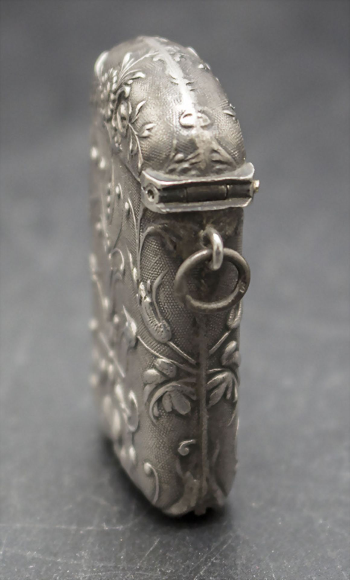 Streichholzetui / A silver vesta case, Frankreich, 19. Jh. - Image 4 of 4