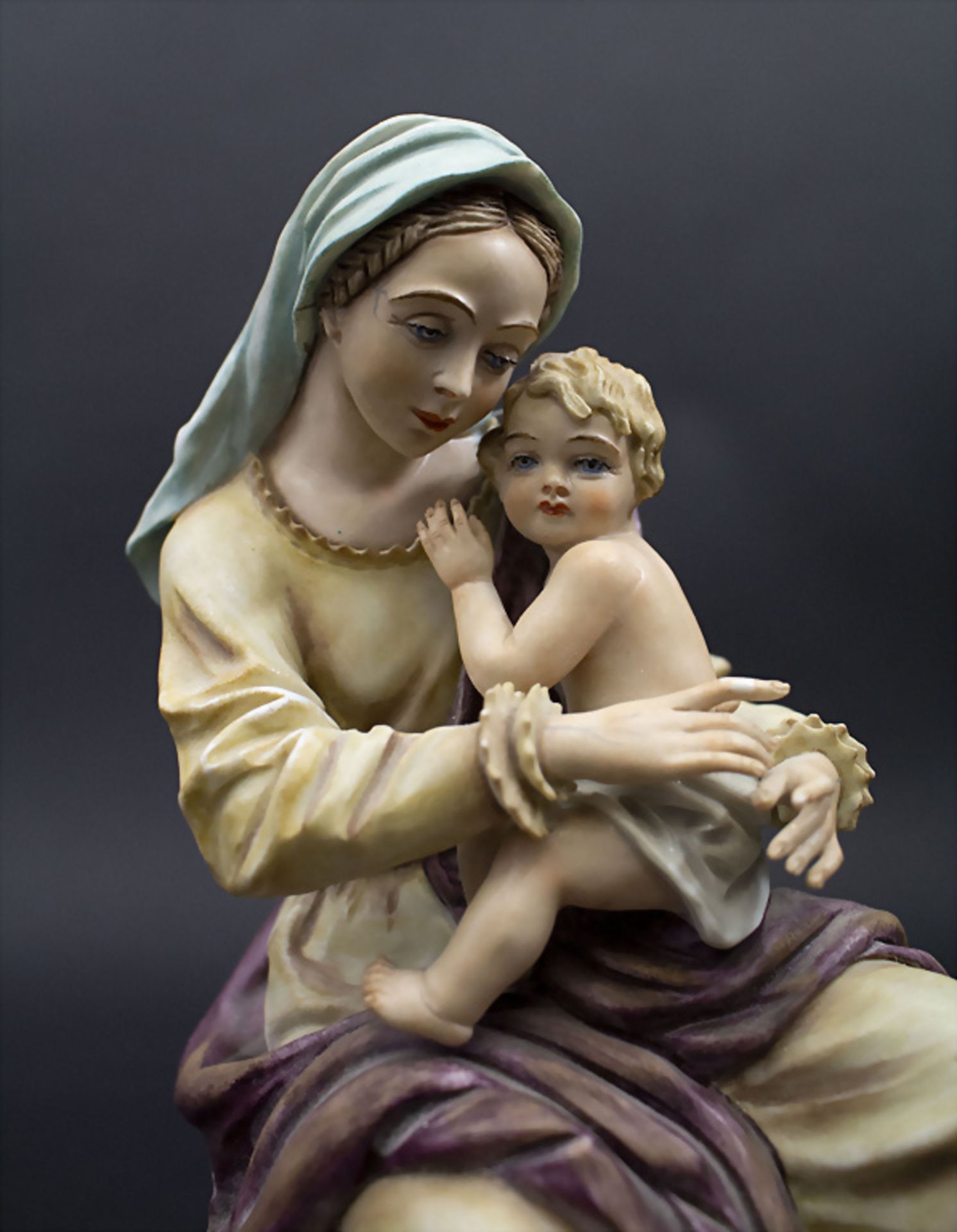 Maria mit Jesuskind / Mary with child, Sitzendorfer Porzellanmanufaktur, um 1900 - Bild 6 aus 7