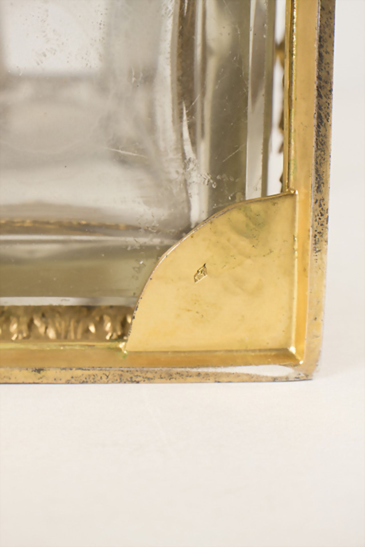 Vase mit Bronze und Silbermontur 'Die vier Jahreszeiten' / A crystal glass vase with bronze ... - Image 11 of 11