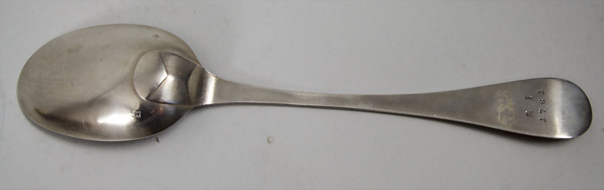 Ragout Löffel / A large silver serving spoon, Ignatz Rieger, Neisse (Schlesien), 1765 - Image 2 of 6