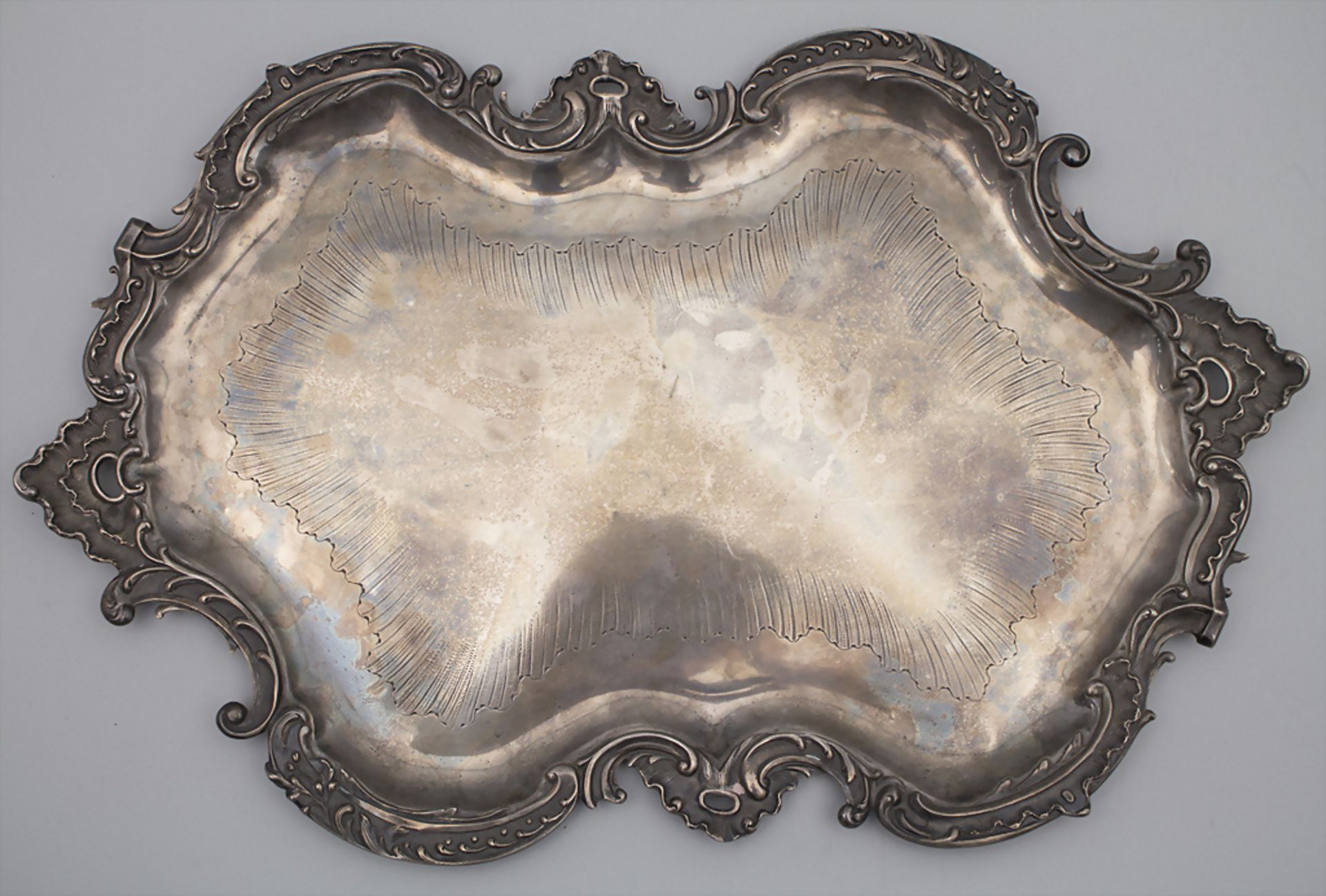 Großes Rokoko Tablett / A large Rococo silver tray, wohl deutsch, um 1880