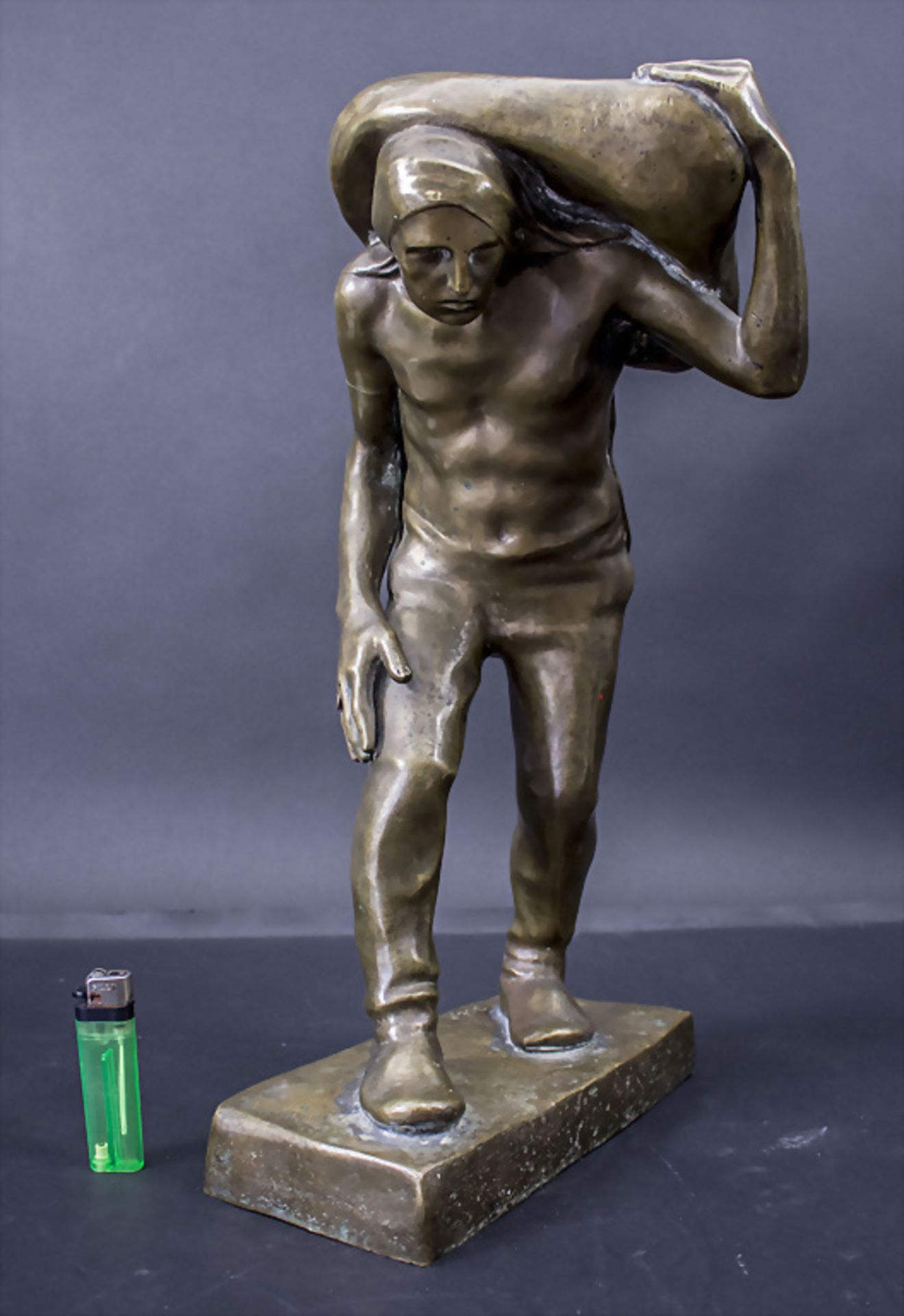 Julius OBST (1878-1939), Bronzeplastik 'Sackträger', deutsch, 1906 - Image 2 of 8