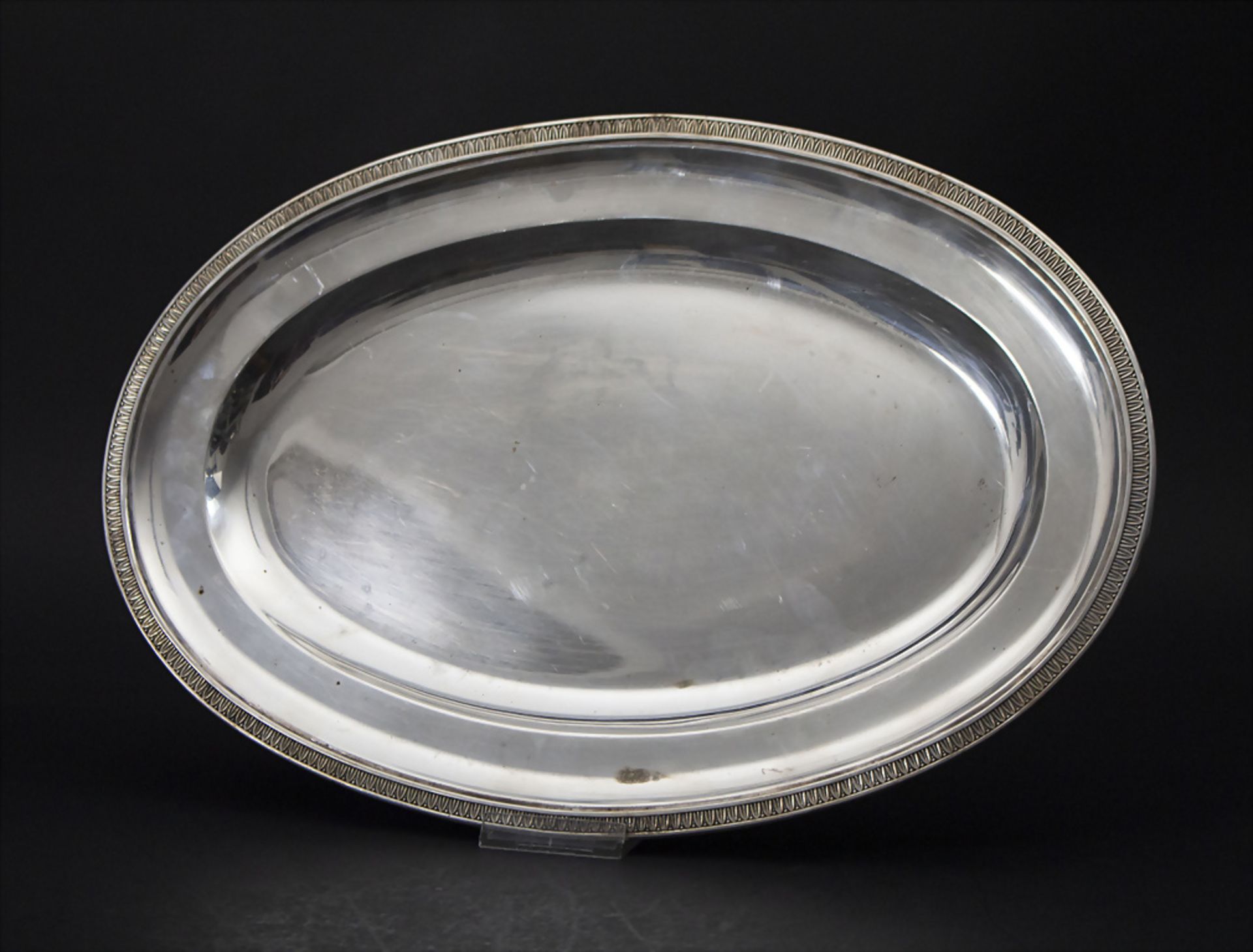 Ovale Platte / A large silver tray, Wolfers Frères, Brüssel, um 1936