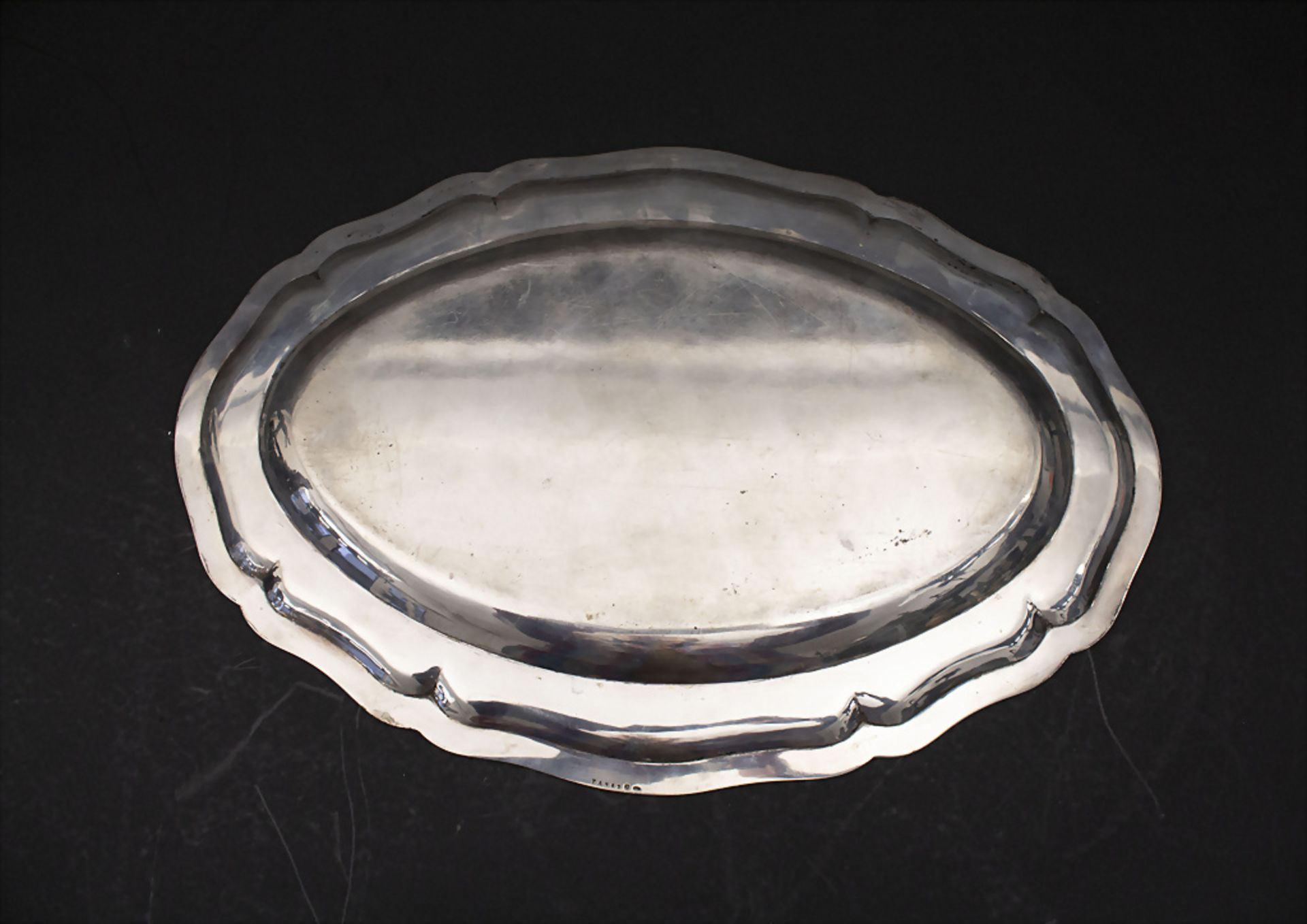 Ovale Platte / A large silver tray, Wolfers Frères, Brüssel, um 1950 - Image 2 of 3
