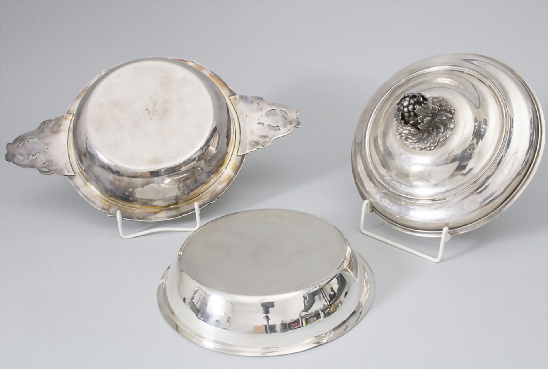 Deckelterrine / A covered silver tureen / Un légumier en argent, Odiot, Paris, 19. Jh. - Image 6 of 11