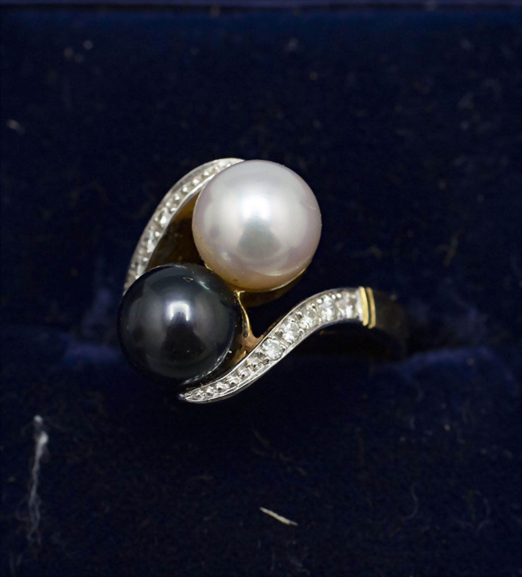 Damenring mit Perlen und Diamanten / A ladies 18 ct gold ring with diamonds and pearls - Bild 3 aus 4