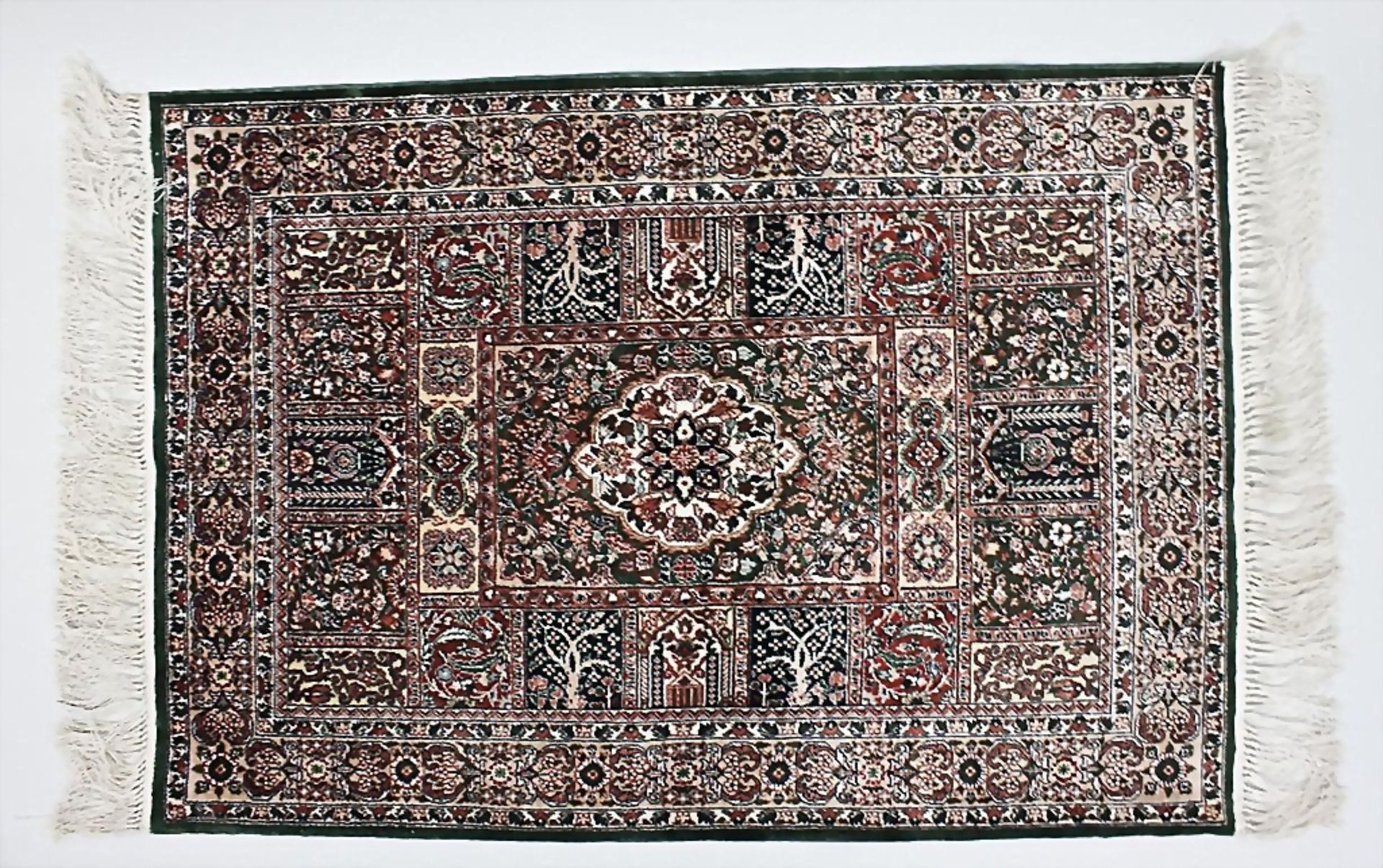 Brücke / A silk rug, China, 20. Jh.