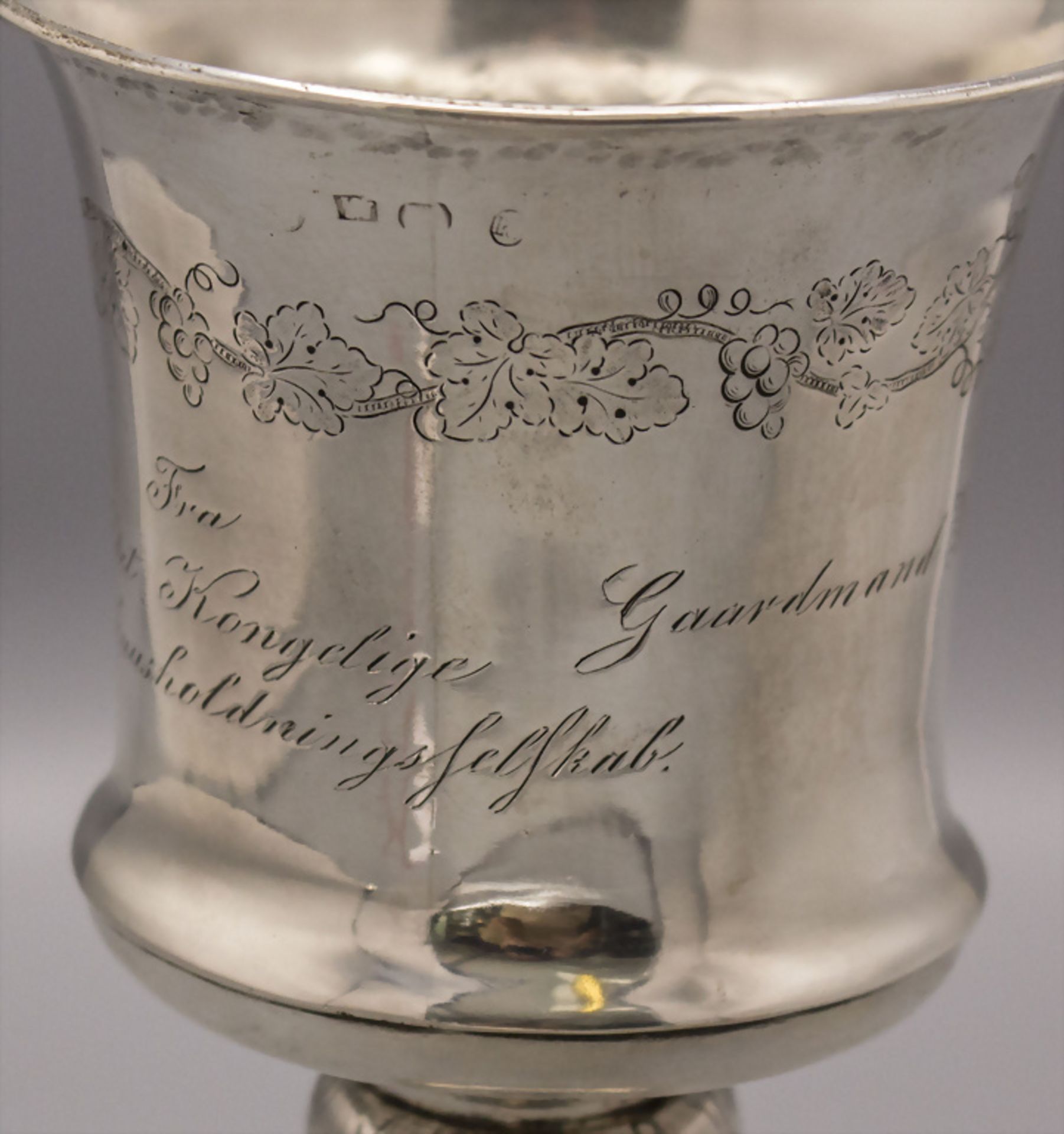 Andenken-Pokal / A silver cup, Ribe, Dänemark, 19. Jh - Image 7 of 9