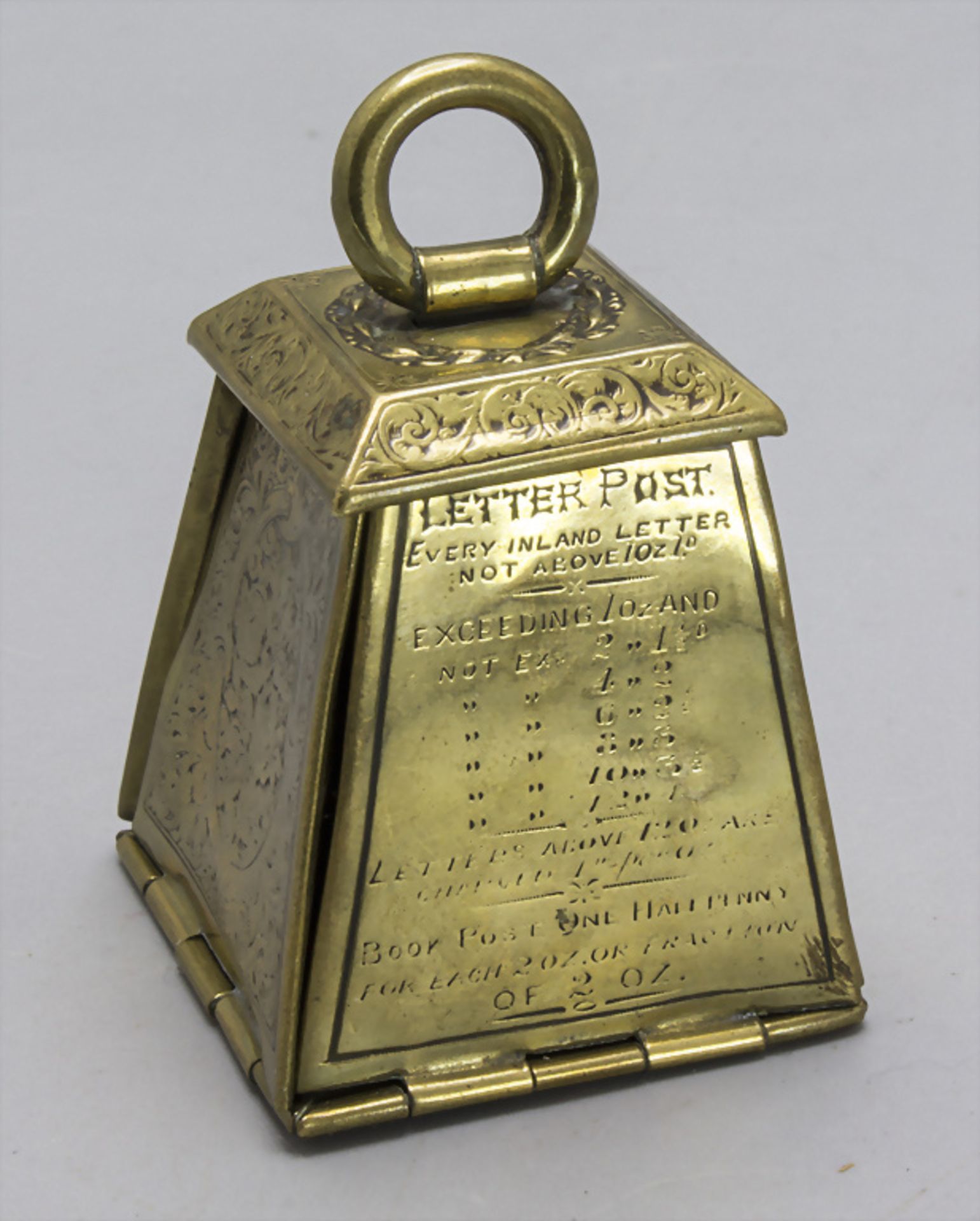Klappbox als Nadeletui und -kissen / A rare folding brass postal weight pin cushion and needle ...