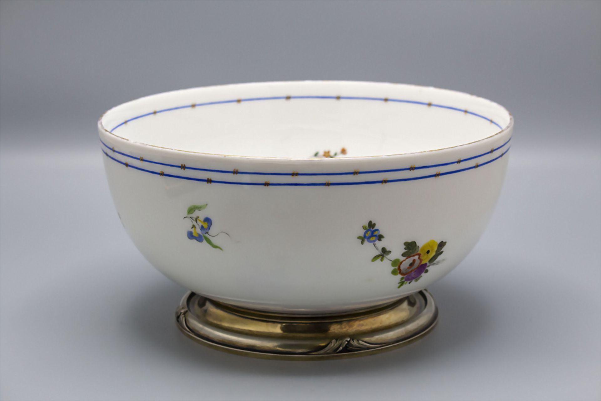 Schale mit Silbermontur / A bowl with silver mount, Vincennes/Sèvres und Robert Linzeler, ... - Image 2 of 6