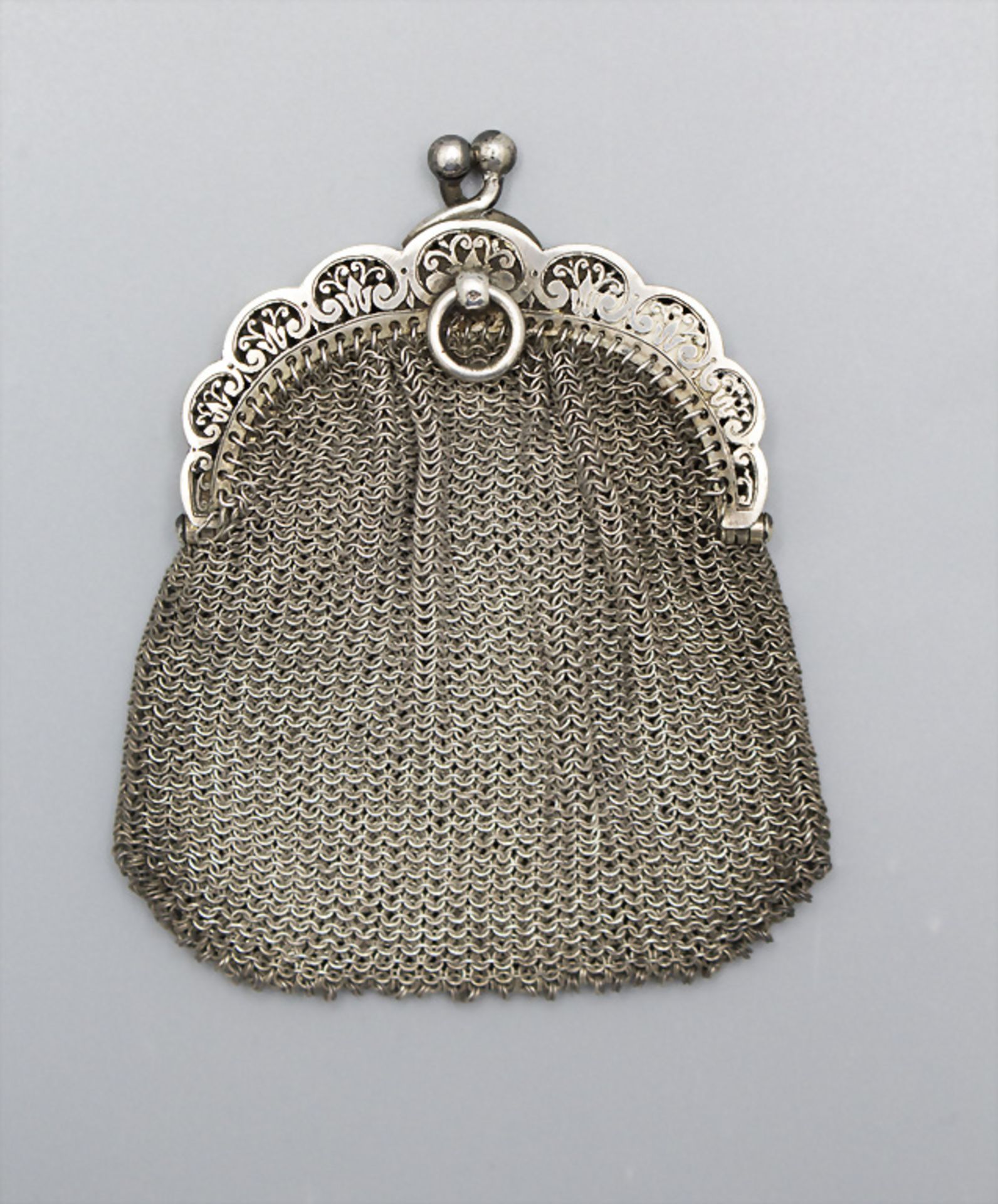 Silberbörse / A silver chain bag, Frankreich, um 1880