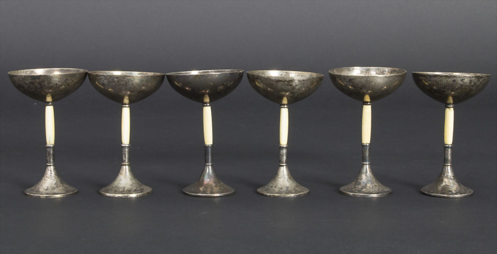 Set mit 6 seltenen Jugendstil Likörbechern / A set of 6 rare Art Nouveau liqueur goblets, WMF, ... - Image 3 of 3