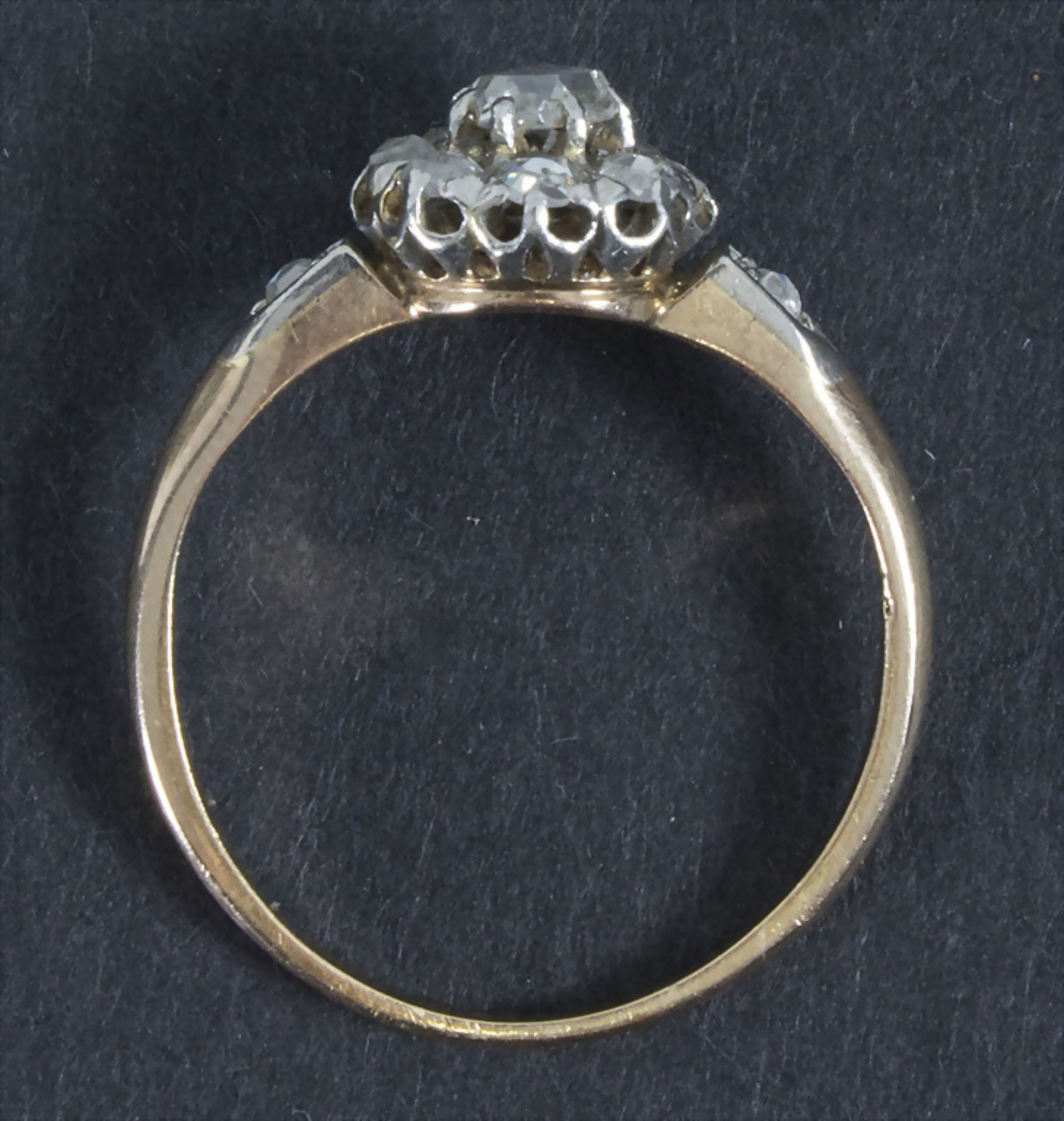 Damenring mit Diamanten / An 18k gold ring with diamonds, um 1910 - Bild 2 aus 2