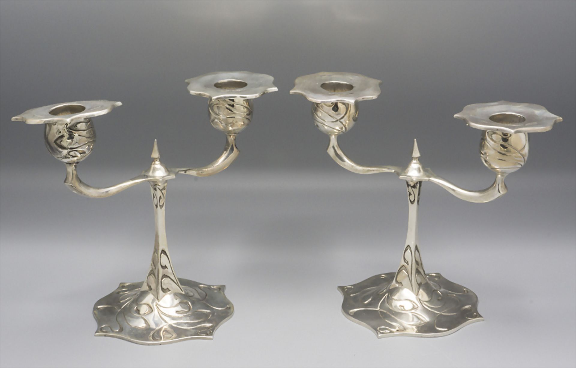 Paar Jugendstil Kerzenleuchter / A pair of Art Nouveau silver candlesticks, Paris, um 1900