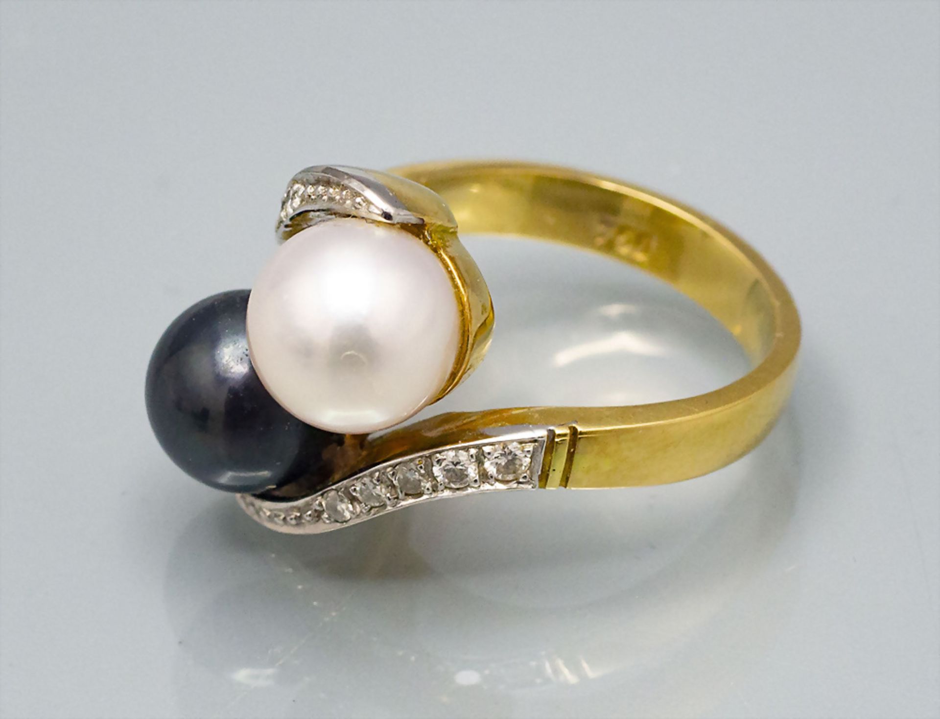 Damenring mit Perlen und Diamanten / A ladies 18 ct gold ring with diamonds and pearls - Bild 2 aus 4