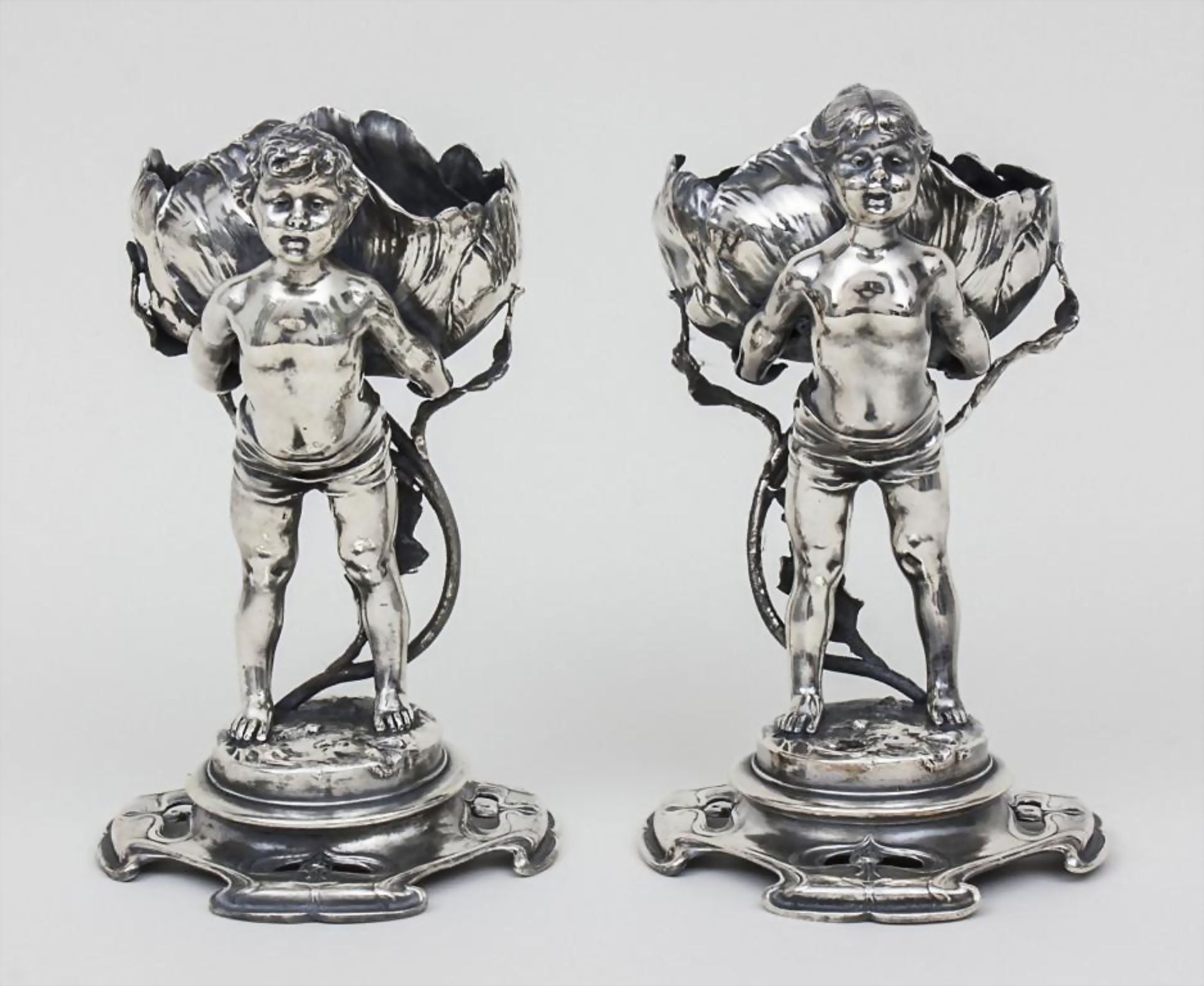 Paar figürliche Jugendstil Zierschalen in Form von Mohnblüten / Pair Of Figural Art Nouveau ...