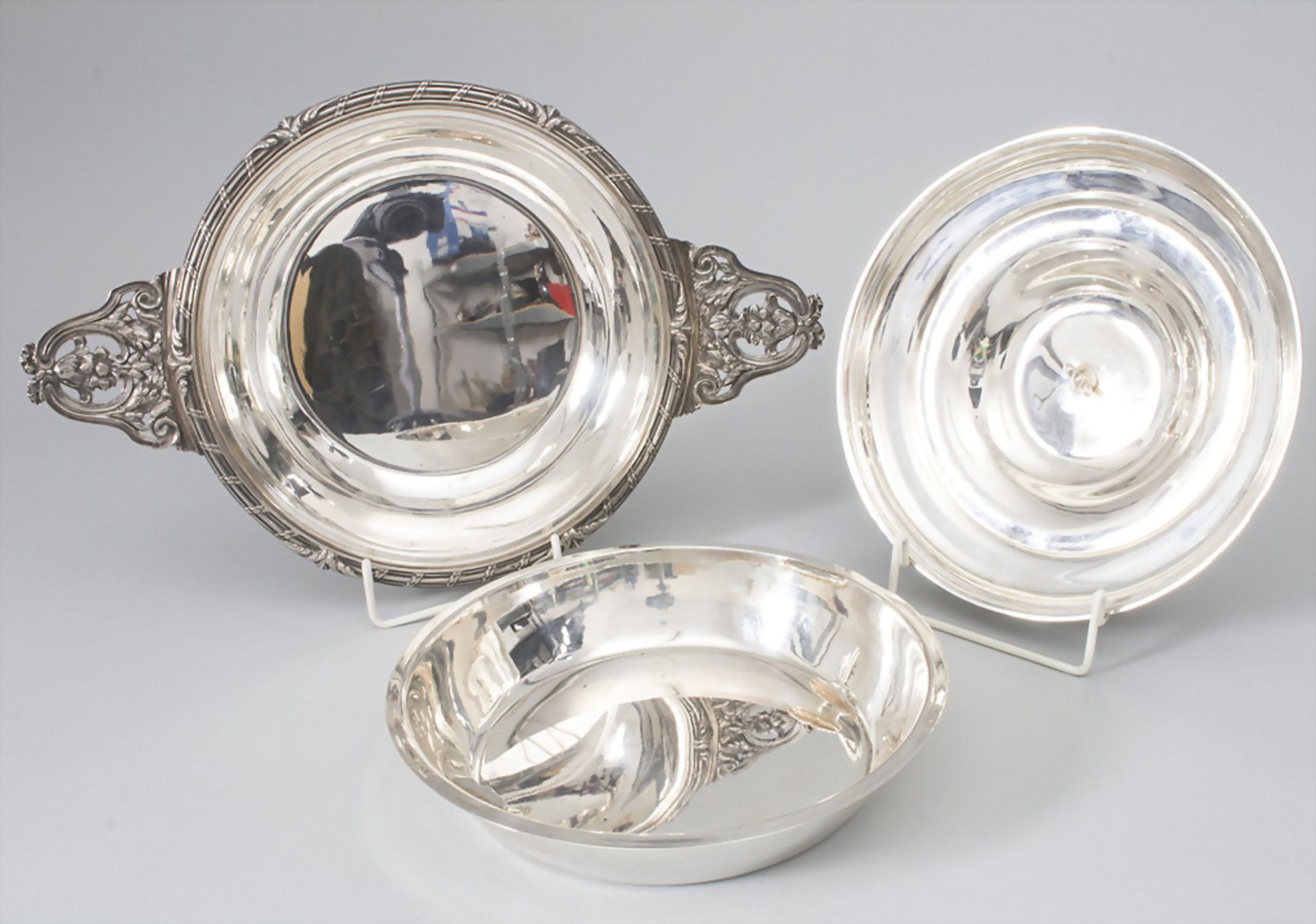 Deckelterrine / A covered silver tureen / Un légumier en argent, Odiot, Paris, 19. Jh. - Image 5 of 11