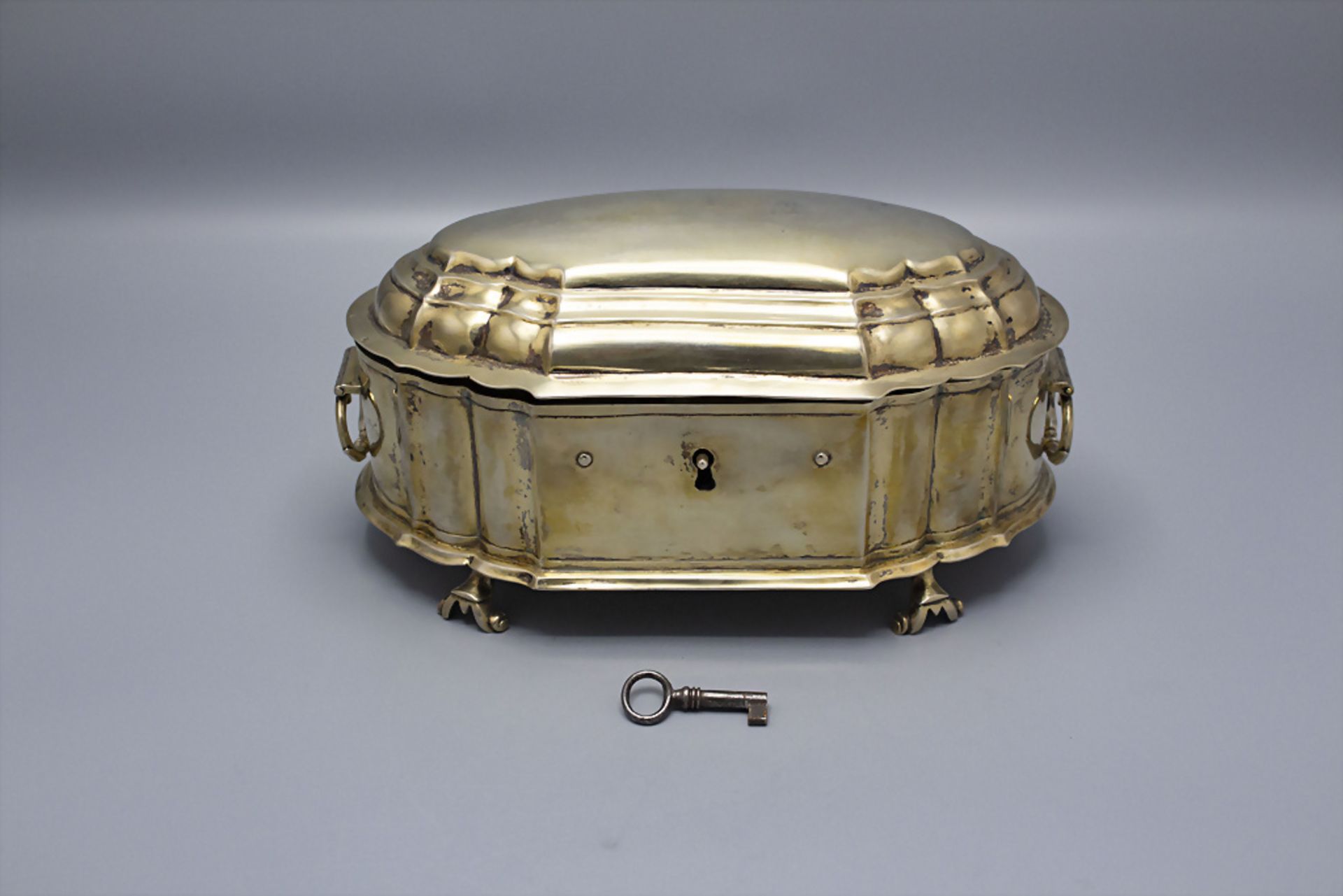 Große barocke Kaufmanns-Schatulle / Zuckerdose / A large Baroque silver casket, Carl Wilhelm ...