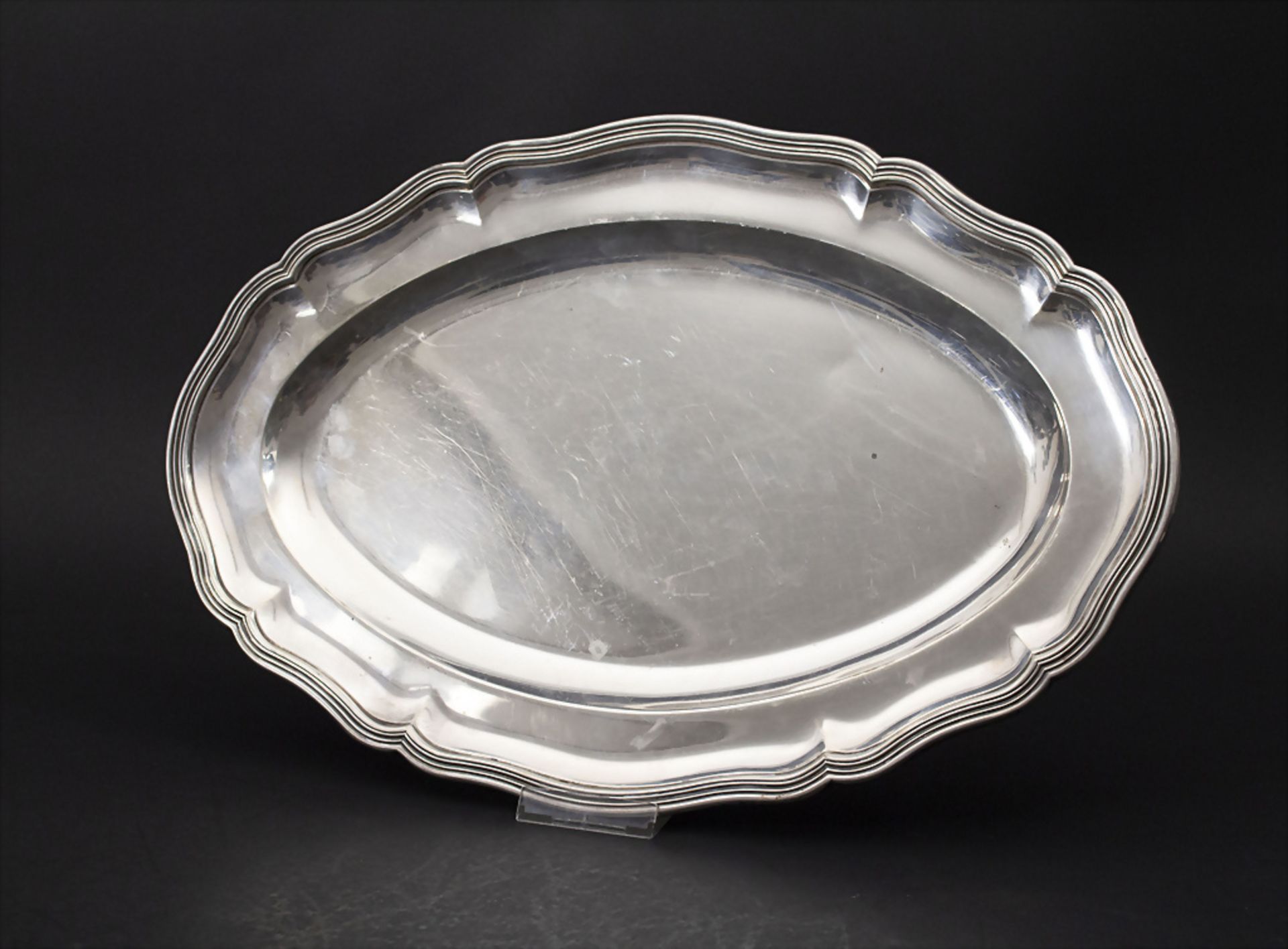 Ovale Platte / A large silver tray, Wolfers Frères, Brüssel, um 1950