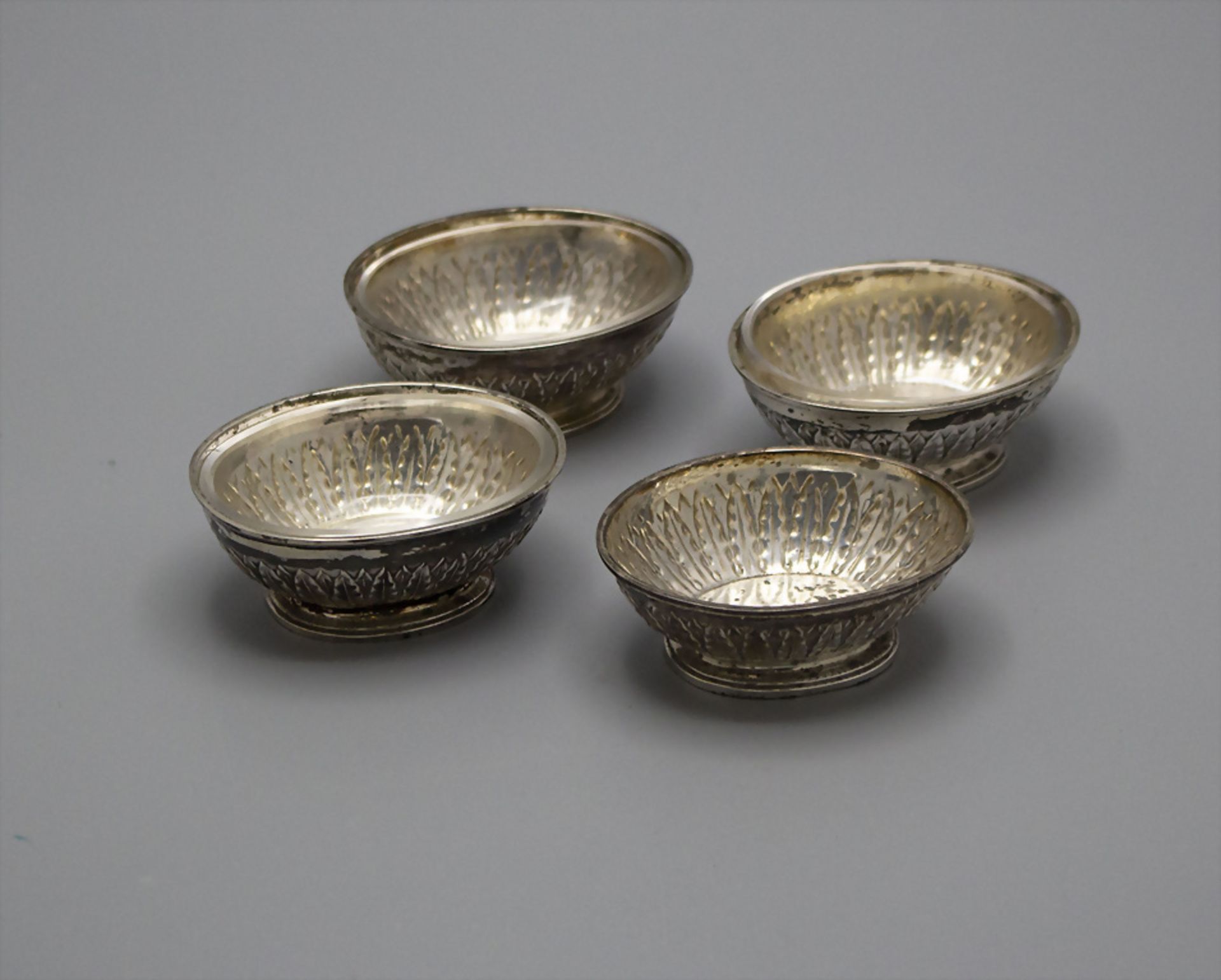 4 Salzschälchen / Salieren / A set of 4 silver salt cellars, Robert Linzeler, Paris, um 1900