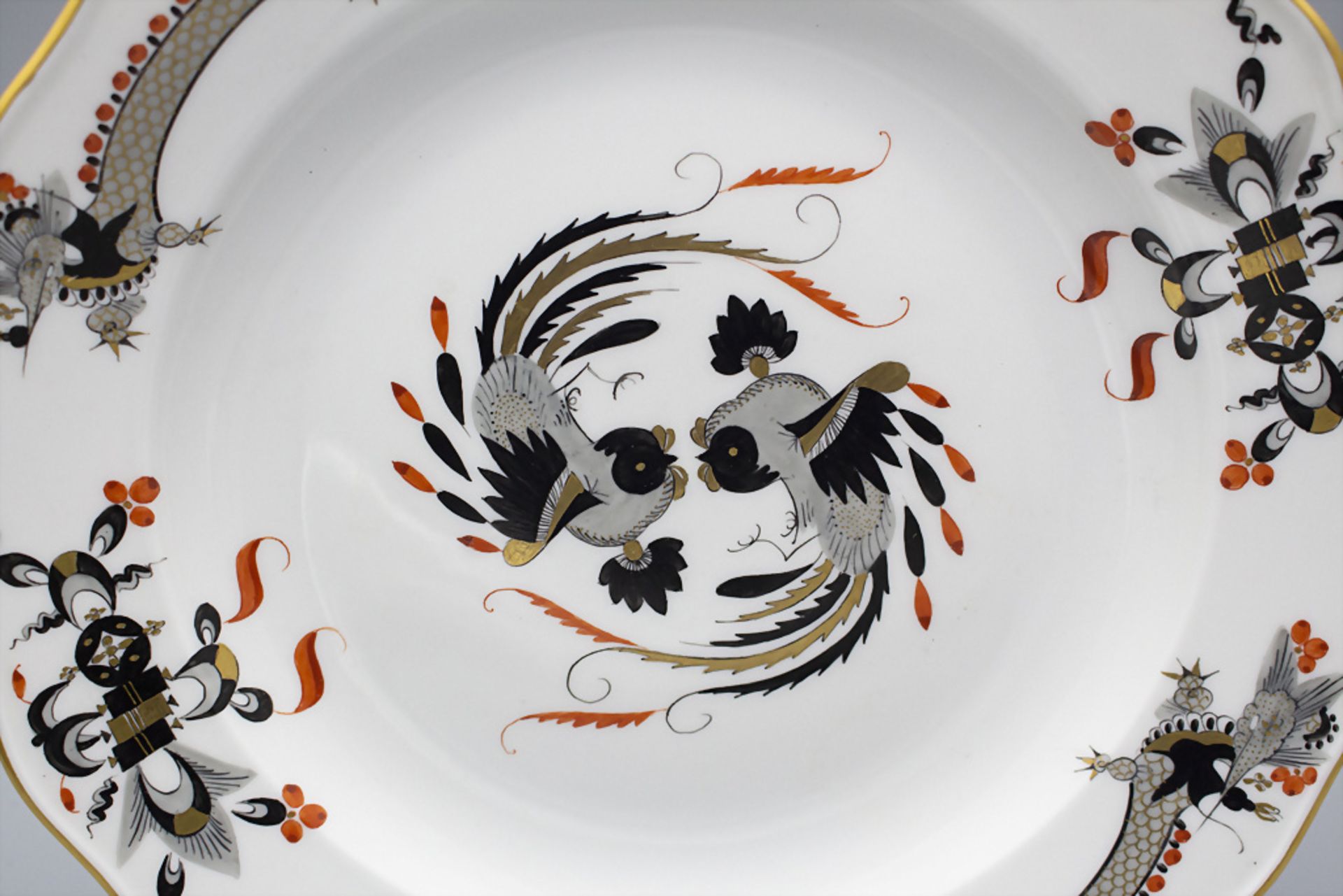 Speiseteller 'Reicher Drache' / A dinner plate with 'Rich Dragon' decor, Meissen, Ende 19. Jh. - Image 3 of 3