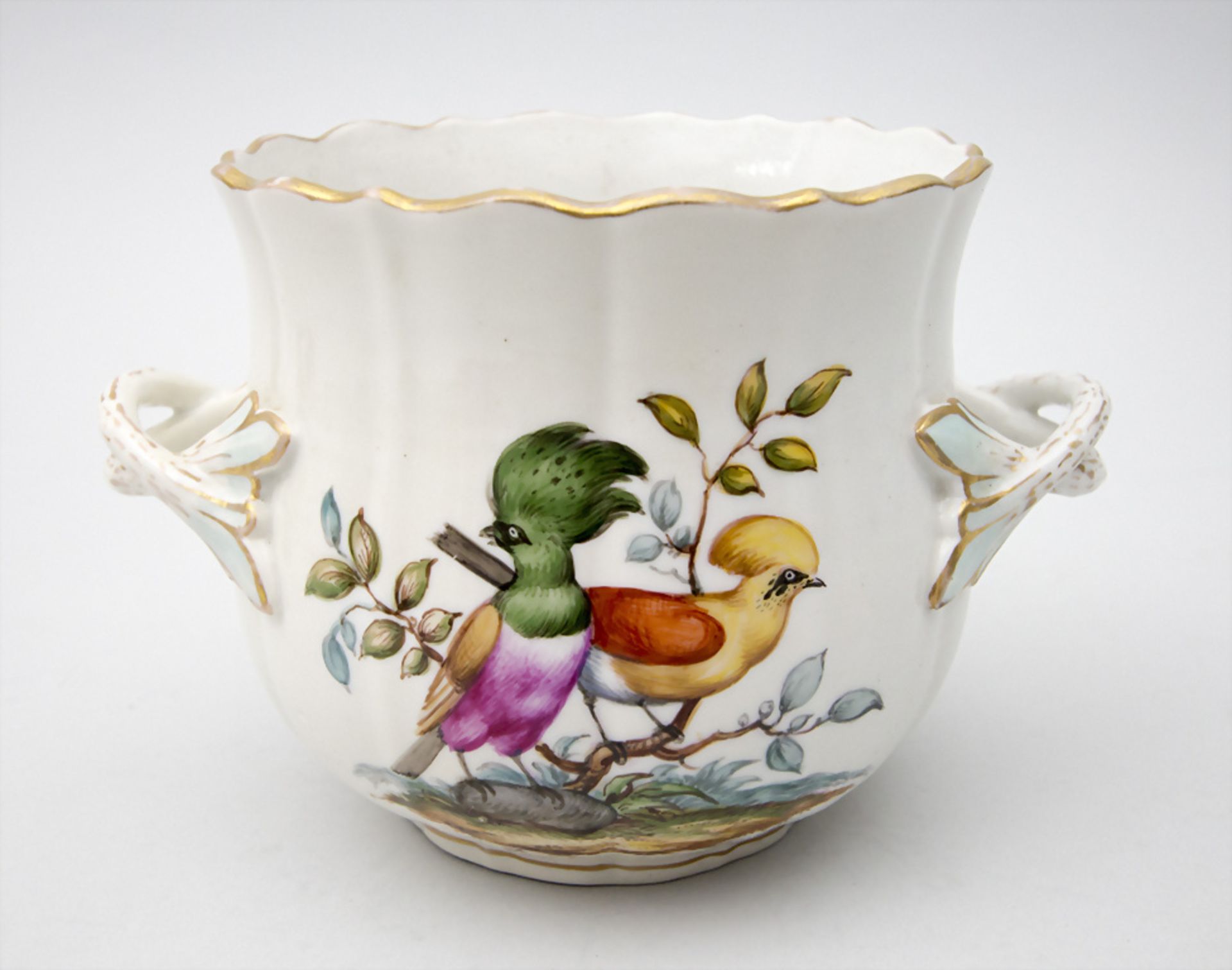 Blumenübertopf mit Vogelmalerei / A cachepot with birds, Paris, 2. Hälfte 19. Jh.