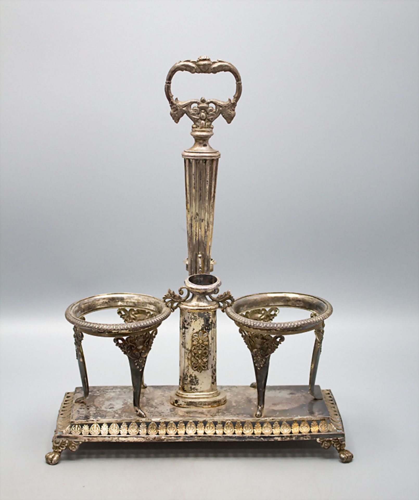 Essig und Öl Menage / Huiliere / A silver oil and vinegar cruet set, Venedig / Venice, um 1810