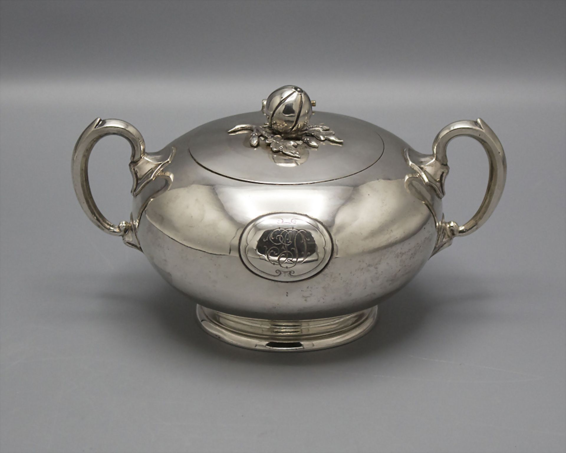 Kaffee- und Teekern / A silver coffee and tea set, Matthias Skytt, St. Petersburg, 1855-1856 - Image 11 of 15