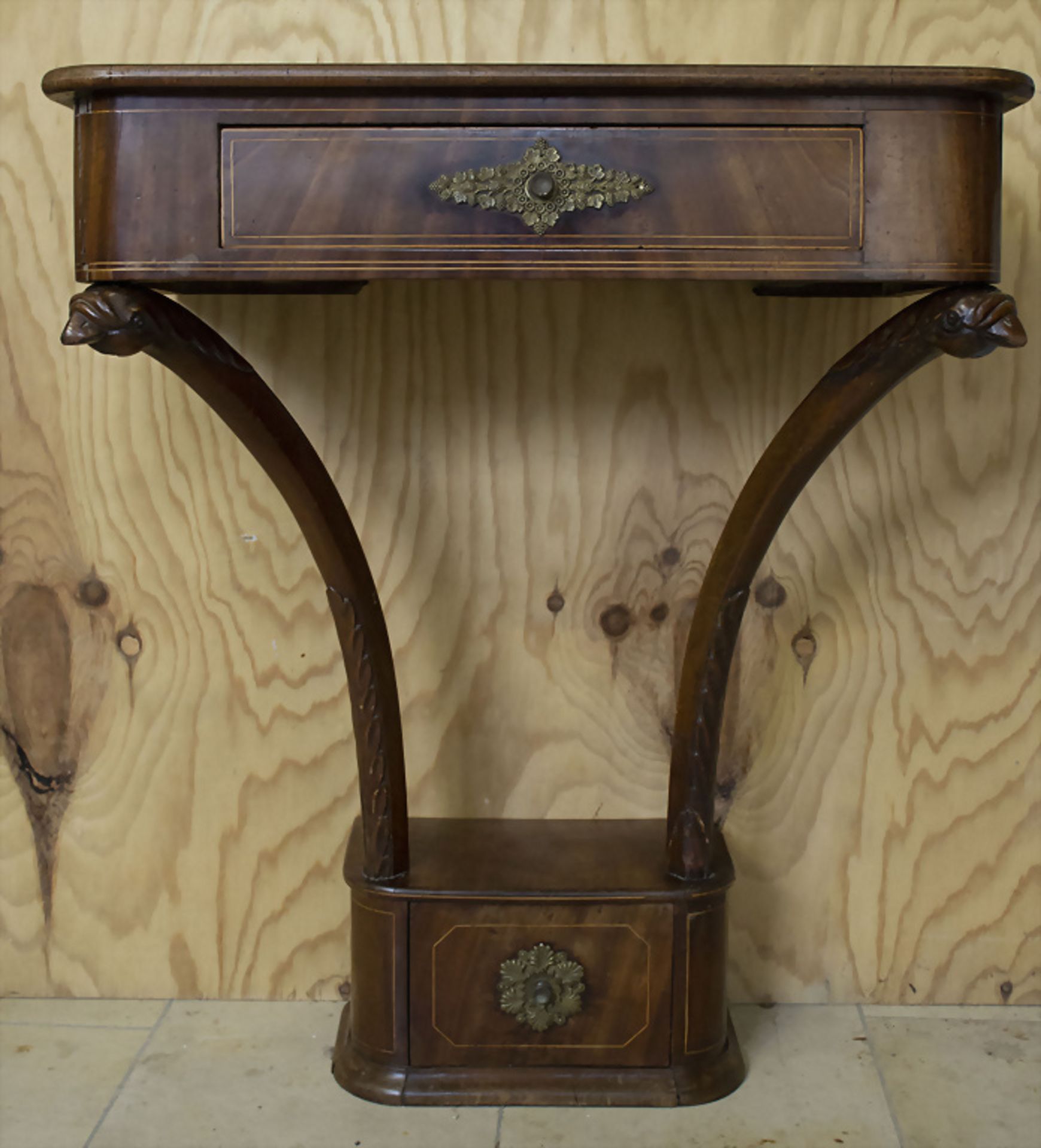 Empire Wandkonsole / Konsolentisch / A wooden console table, Frankreich, Anfang 18. Jh.