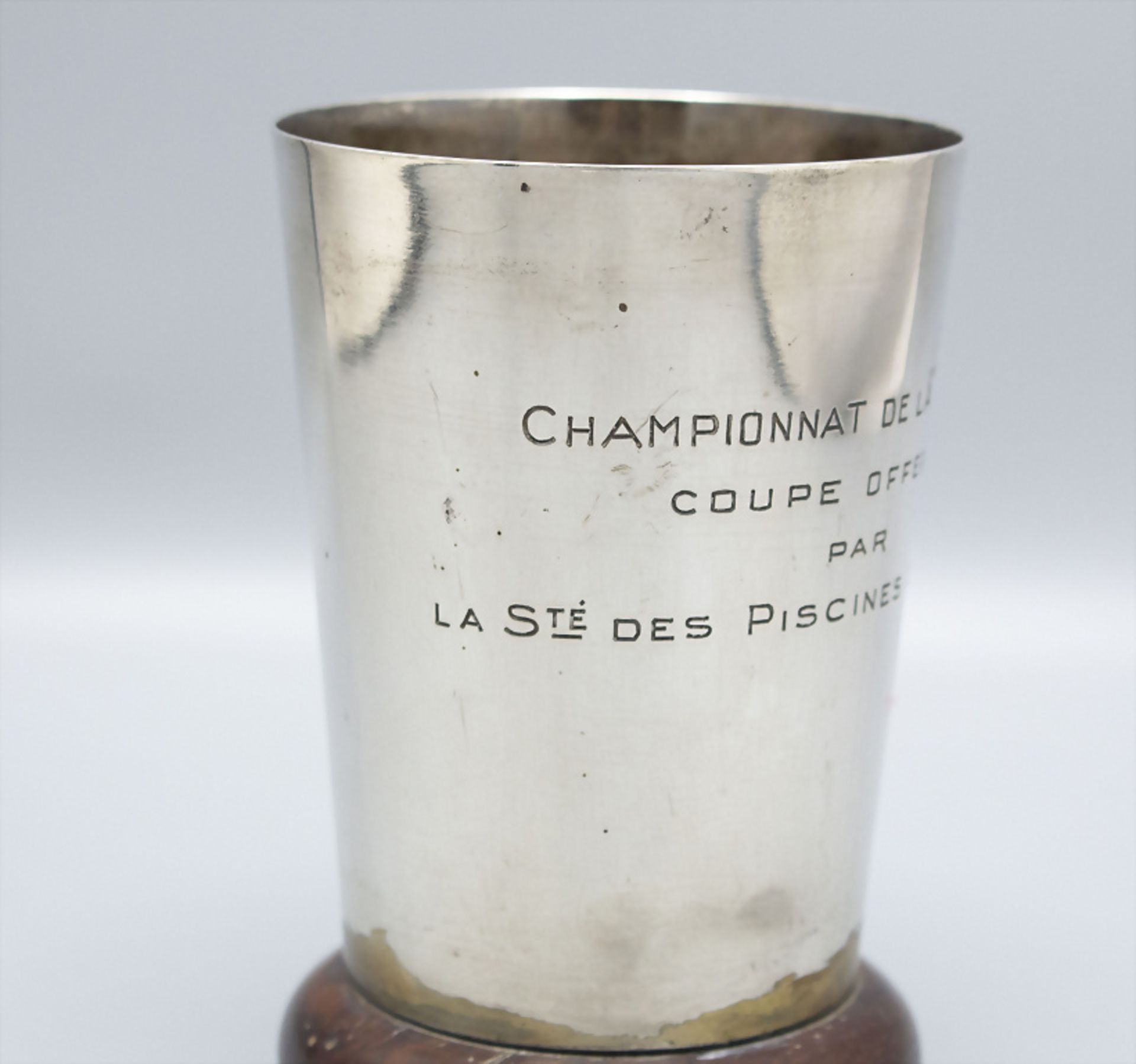 Art Déco Silberpokal mit Holzsockel / An Art Deco silver cup with wooden base, Emile ... - Image 5 of 7