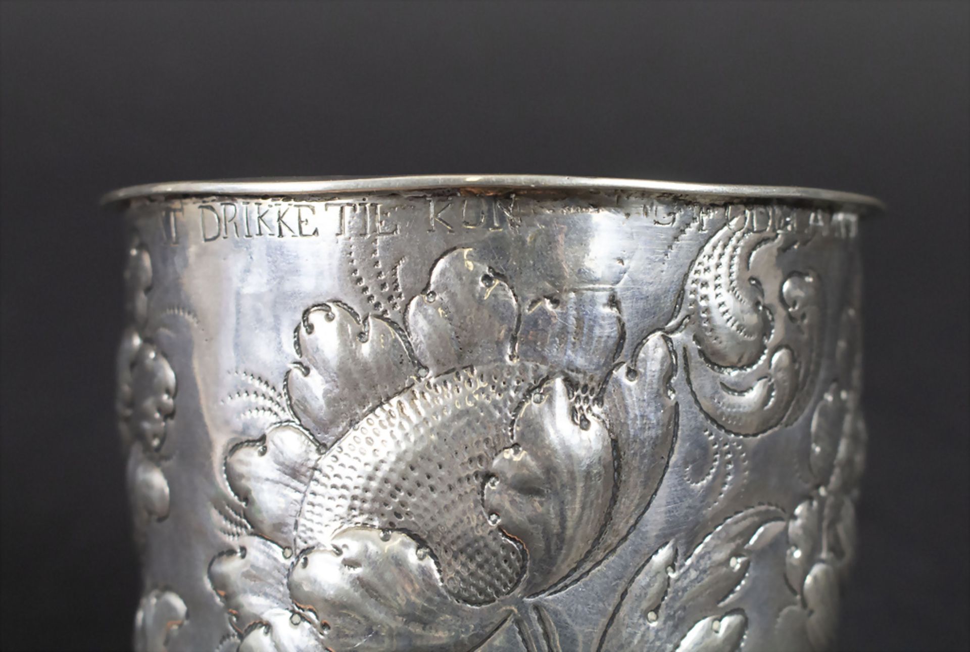 Silberbecher / A silver beaker, um 1700 - Image 6 of 10