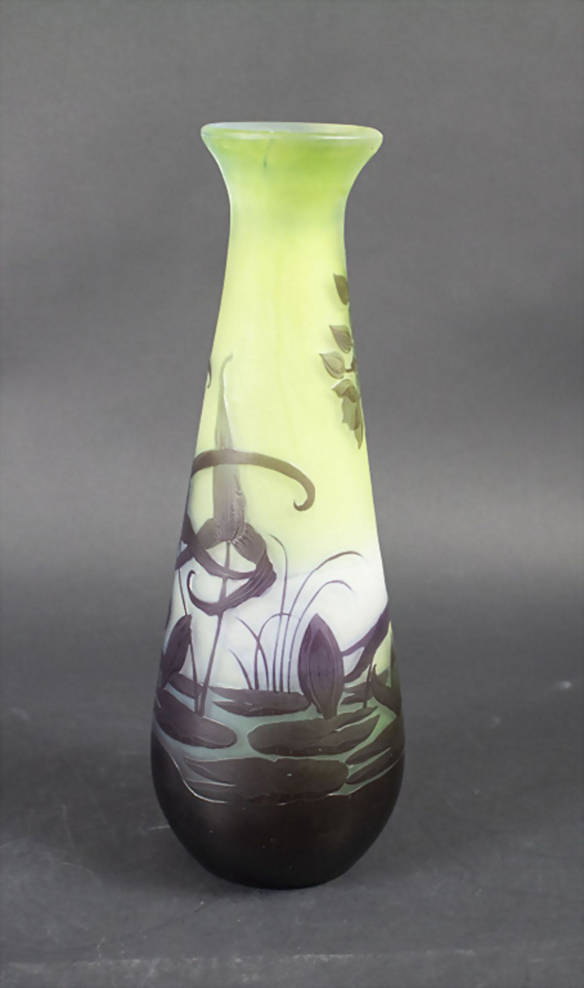 Große Jugendstil Vase mit Seerosen / A large cameo glass vase with water lilies, Emile Gallé, ... - Bild 6 aus 7