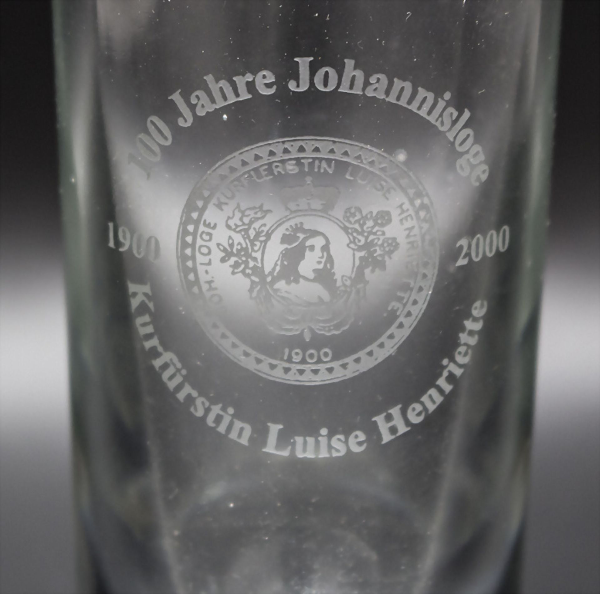 Logenglas der Johannis Loge Kurfürstin Luise Henriette, deutsch, Ende 20. Jh. - Image 2 of 3