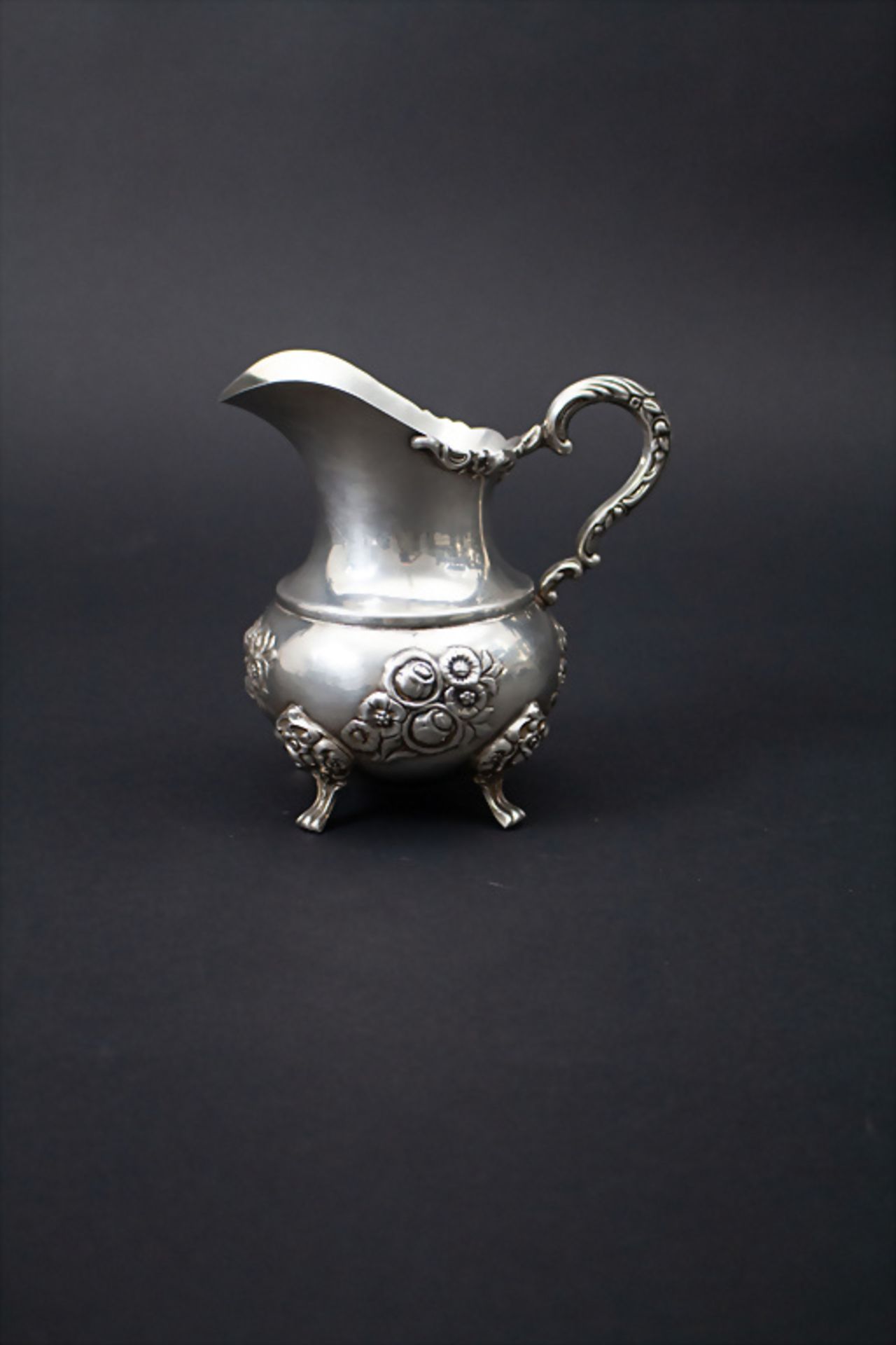 Kaffee- und Teekern / A silver coffee and tea set, Otto Wolter, Schwäbisch Gmünd, 20. Jh. - Bild 5 aus 9