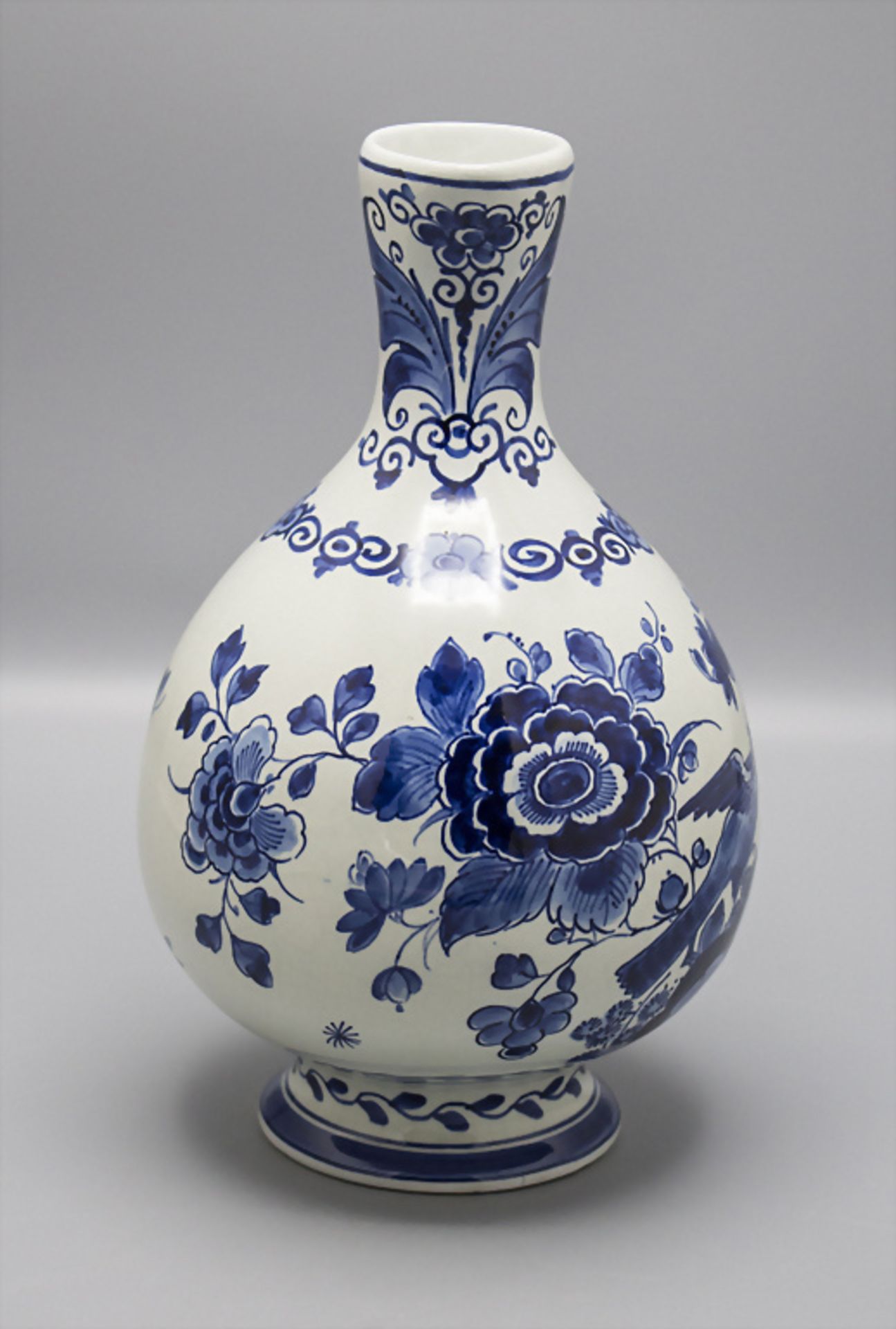 Schenkkrug / A ceramic jug, De Porceleyne Fles, Delft, 20. Jh. - Bild 2 aus 5