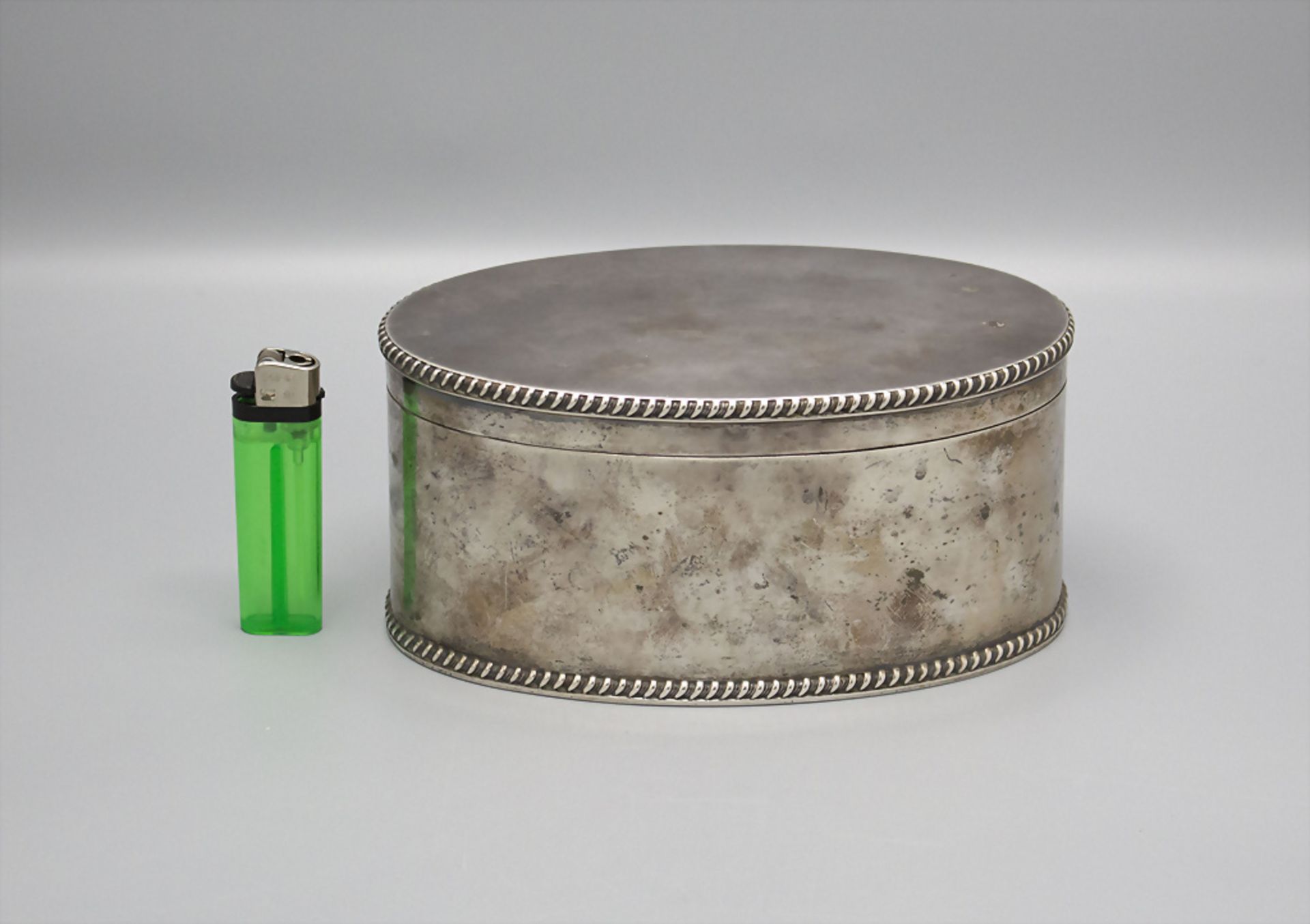 Ovale Deckeldose / A lidded silver box, Thomas Bradbury & Sons, Sheffield, 1895 - Bild 2 aus 8