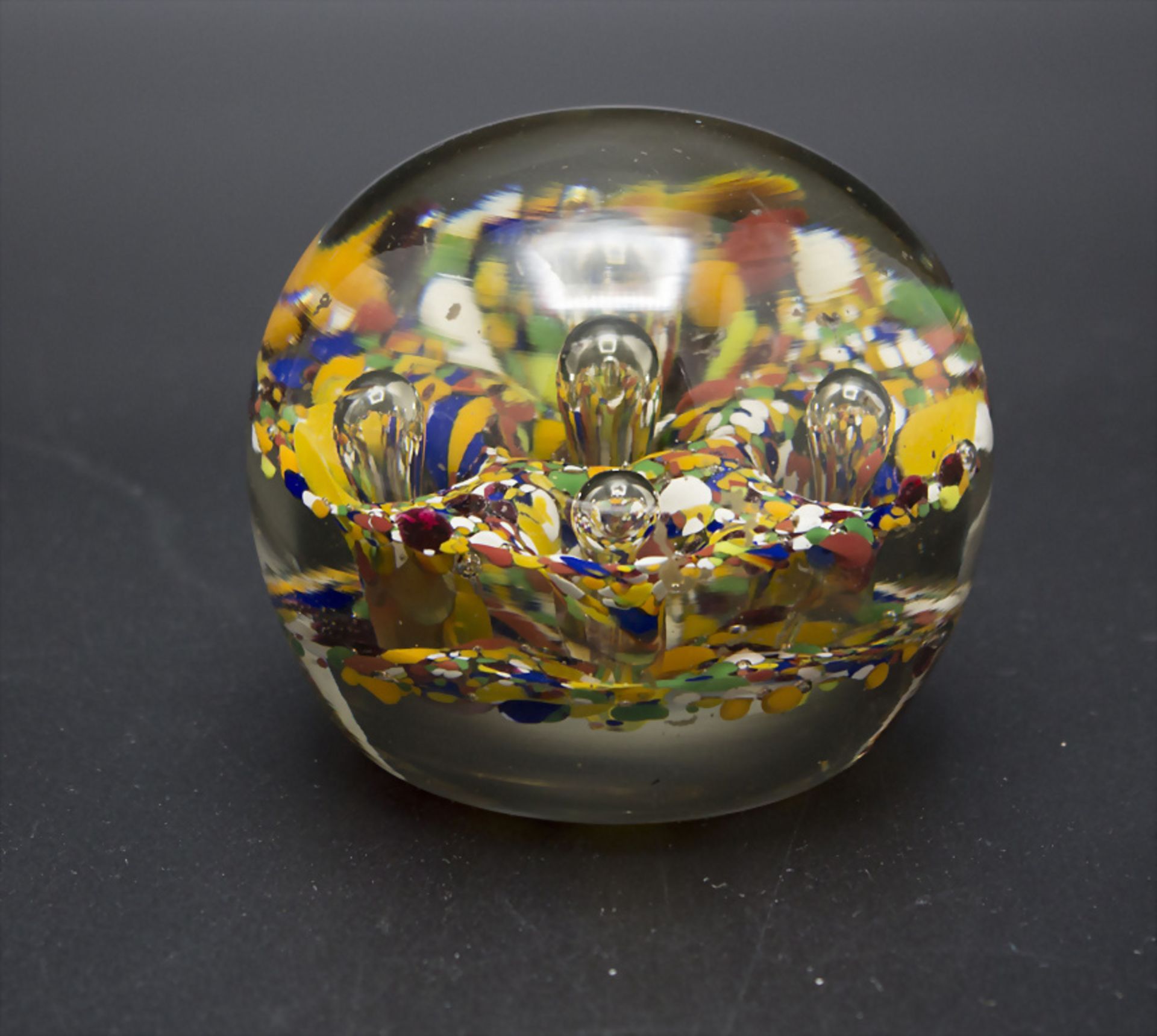 Briefbeschwerer / A paperweight, Böhmen, nach 1900 - Bild 2 aus 3