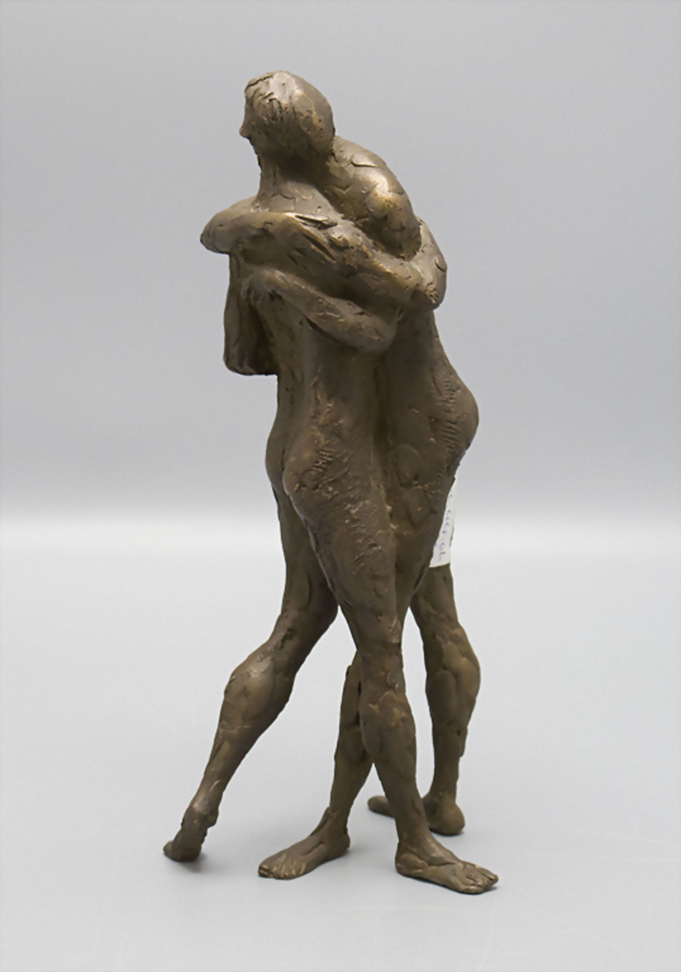 Karl Ulrich NUSS (*1943), Bronzeplastik 'Paar in Umarmung' / A bronze sculpture of an ... - Bild 3 aus 5