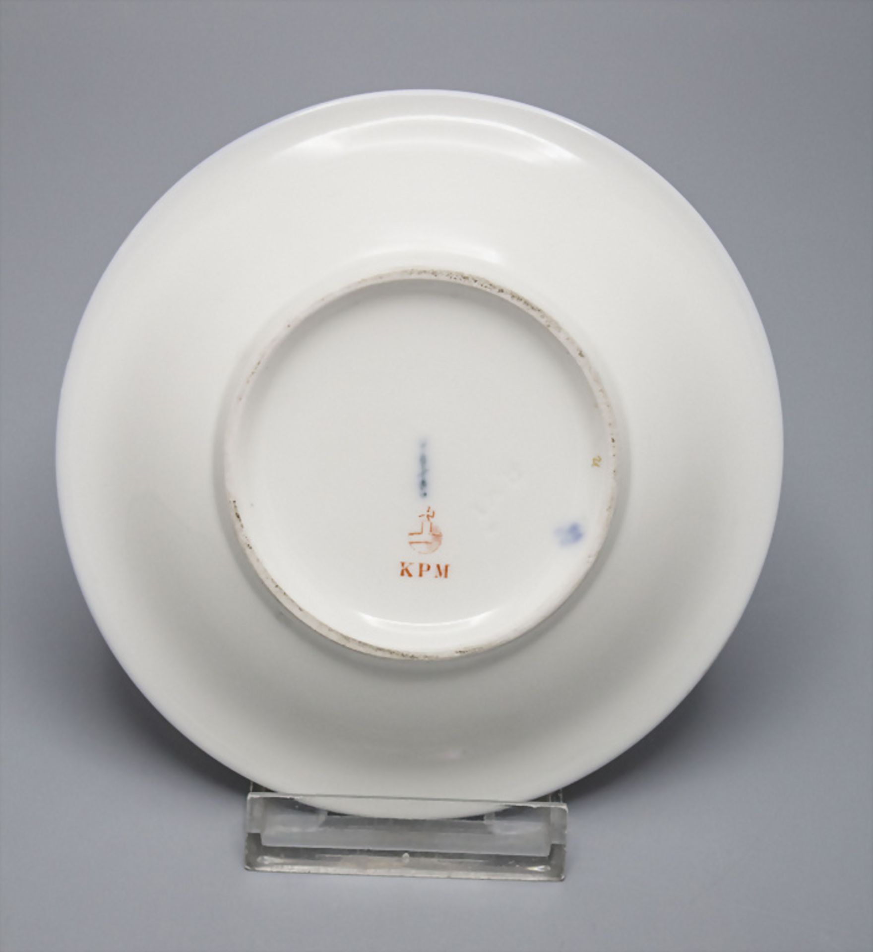 Tasse mit Untertasse / A porcelain cup and saucer, KPM Berlin, 19. Jh. - Bild 4 aus 4