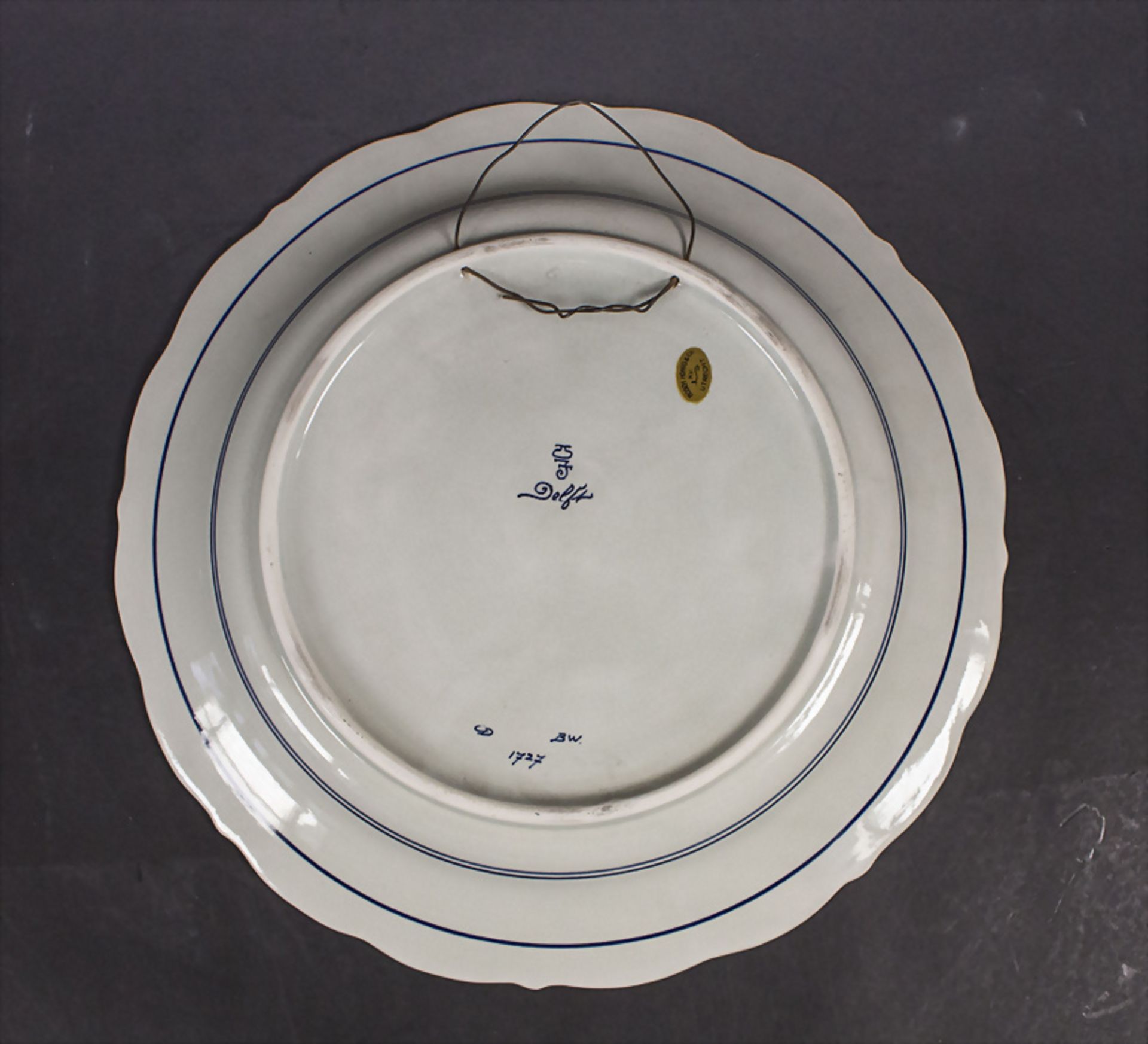 Großer Teller / A large ceramic plate, De Porceleyne Fles, Delft, 20. Jh. - Bild 2 aus 2